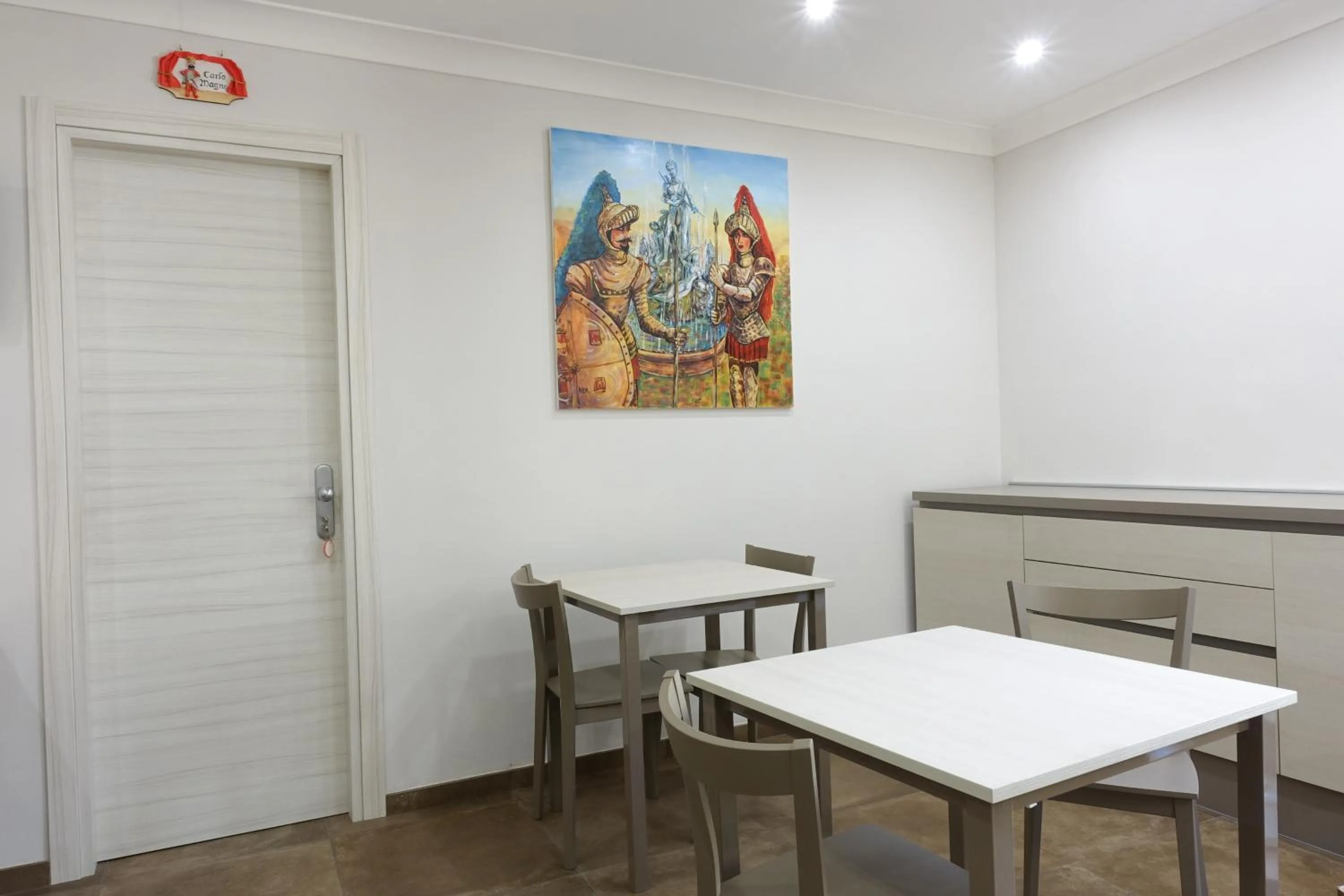 Communal lounge/ TV room in BB Opera Dei Pupi