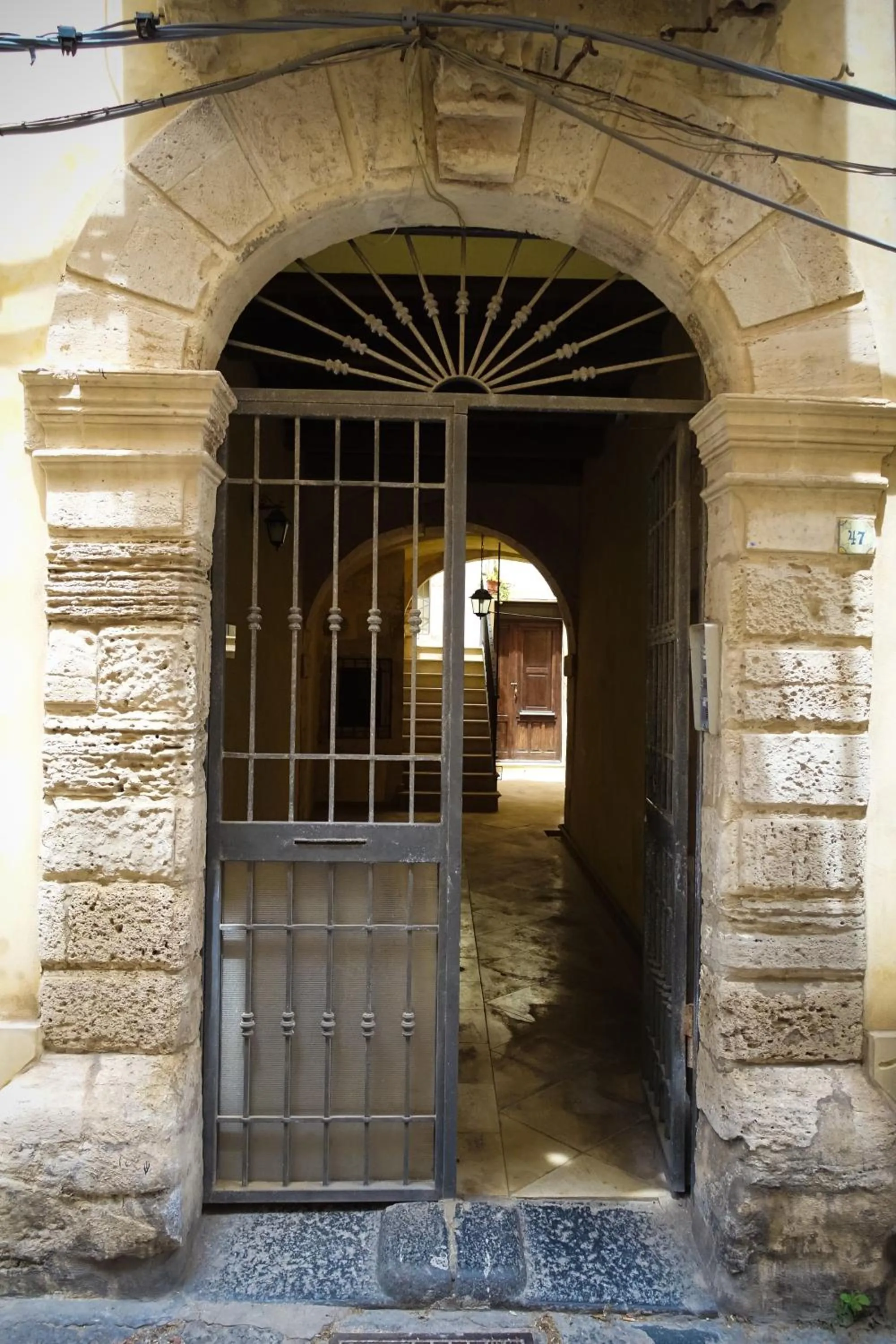 Facade/entrance in BB Opera Dei Pupi