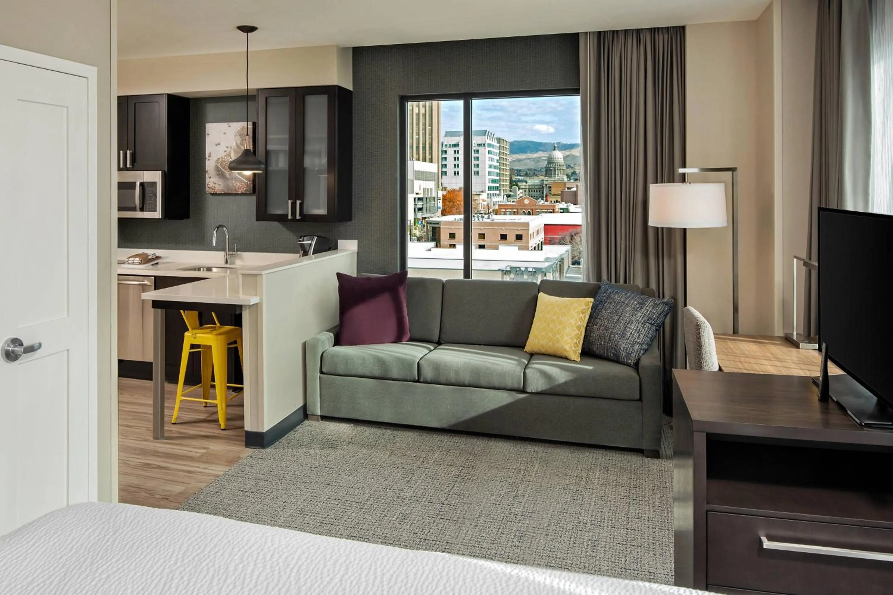 Photo of the whole room, Bed in Residence Inn by Marriott Boise Downtown City Center