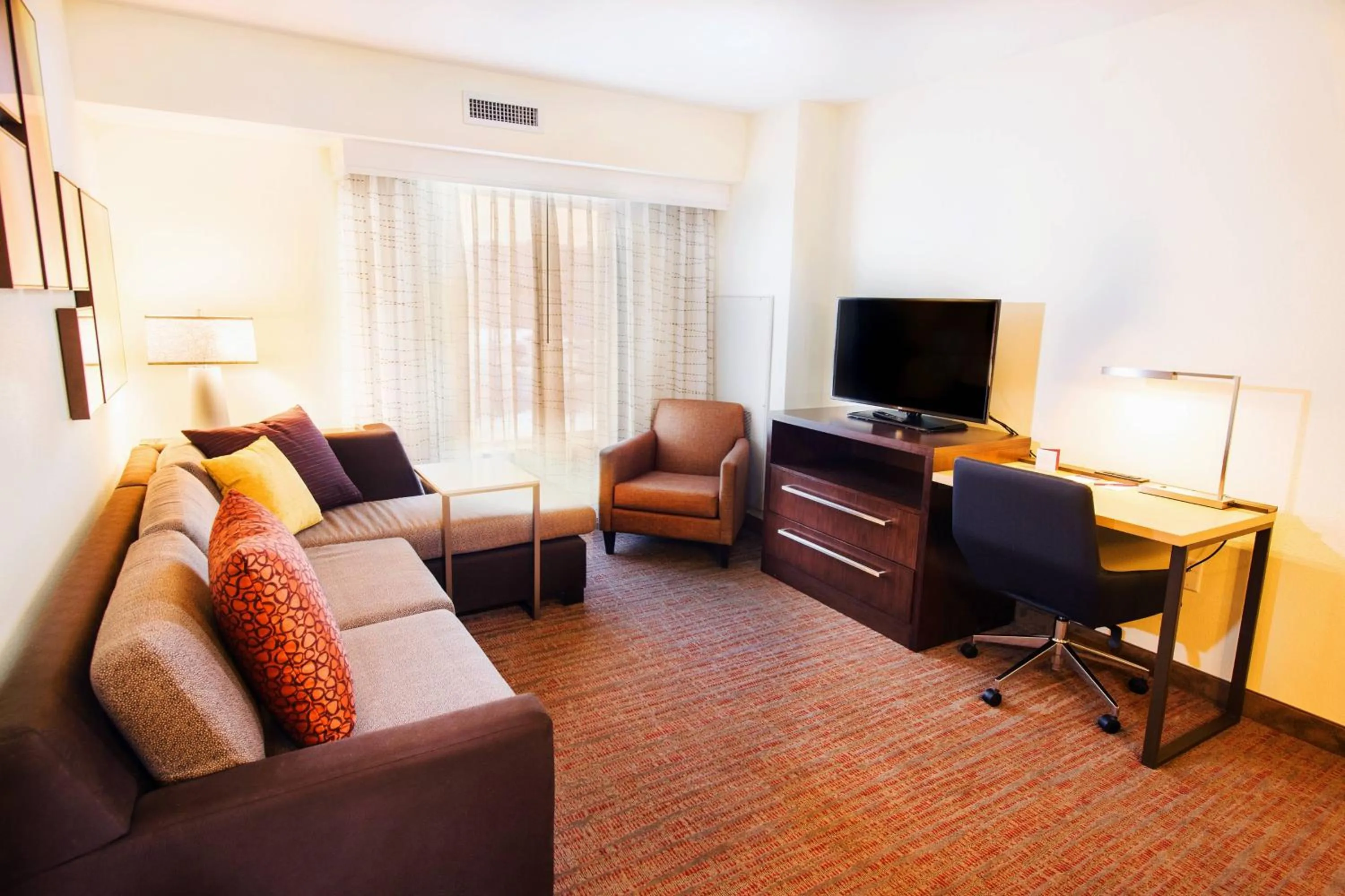 Living room in Residence Inn by Marriott Columbia West/Lexington