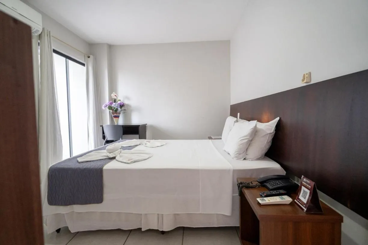 Bedroom, Bed in Hotel Albinos