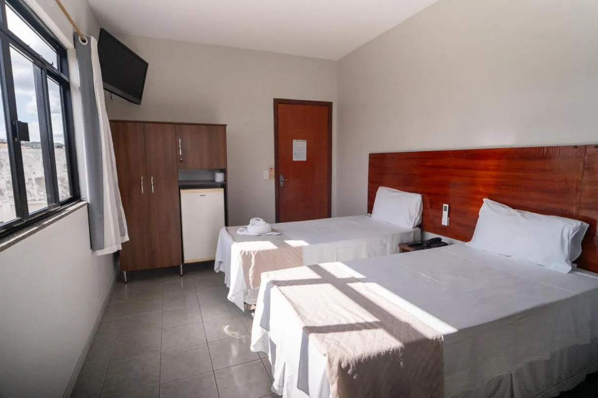 Bedroom, Bed in Hotel Albinos