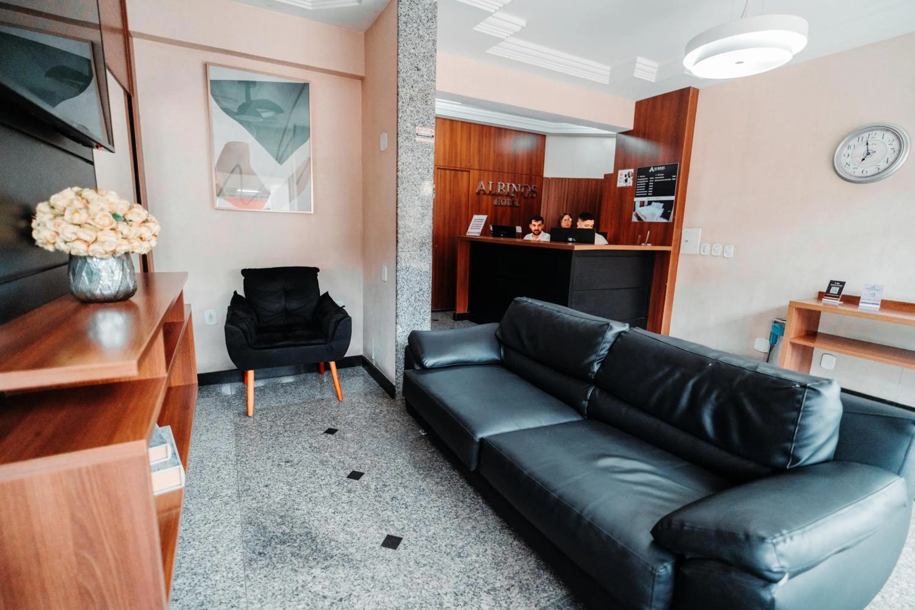 Lobby or reception in Hotel Albinos