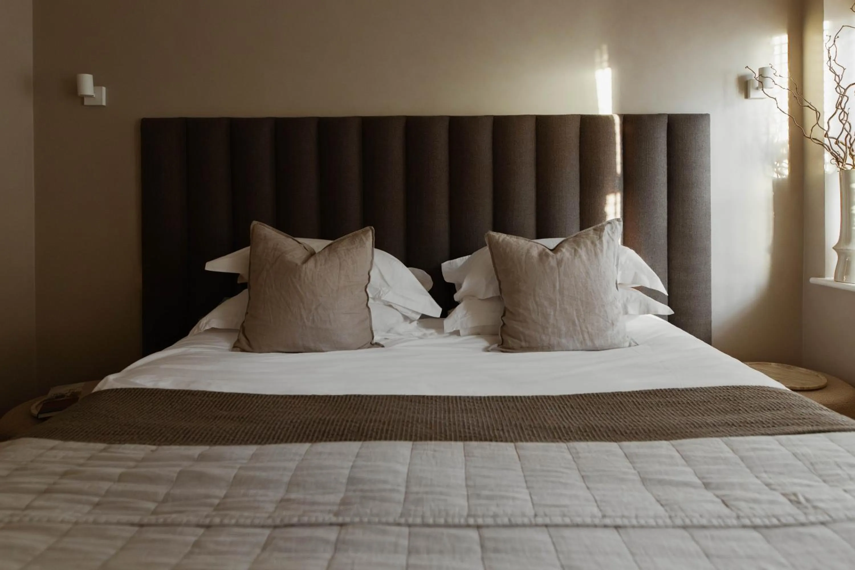 Bed in HIDEOUT Hotel