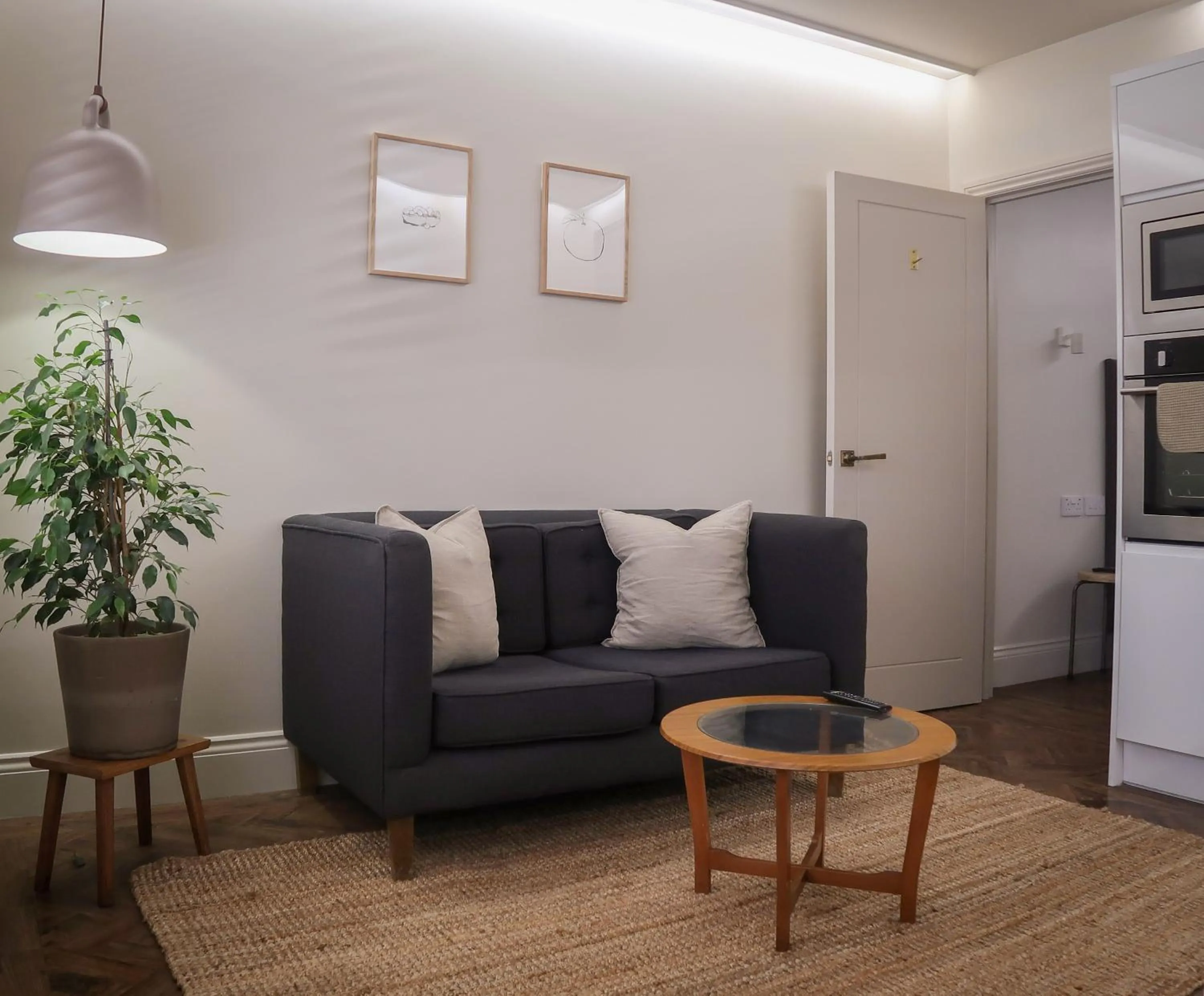 Kitchen or kitchenette in HIDEOUT Hotel