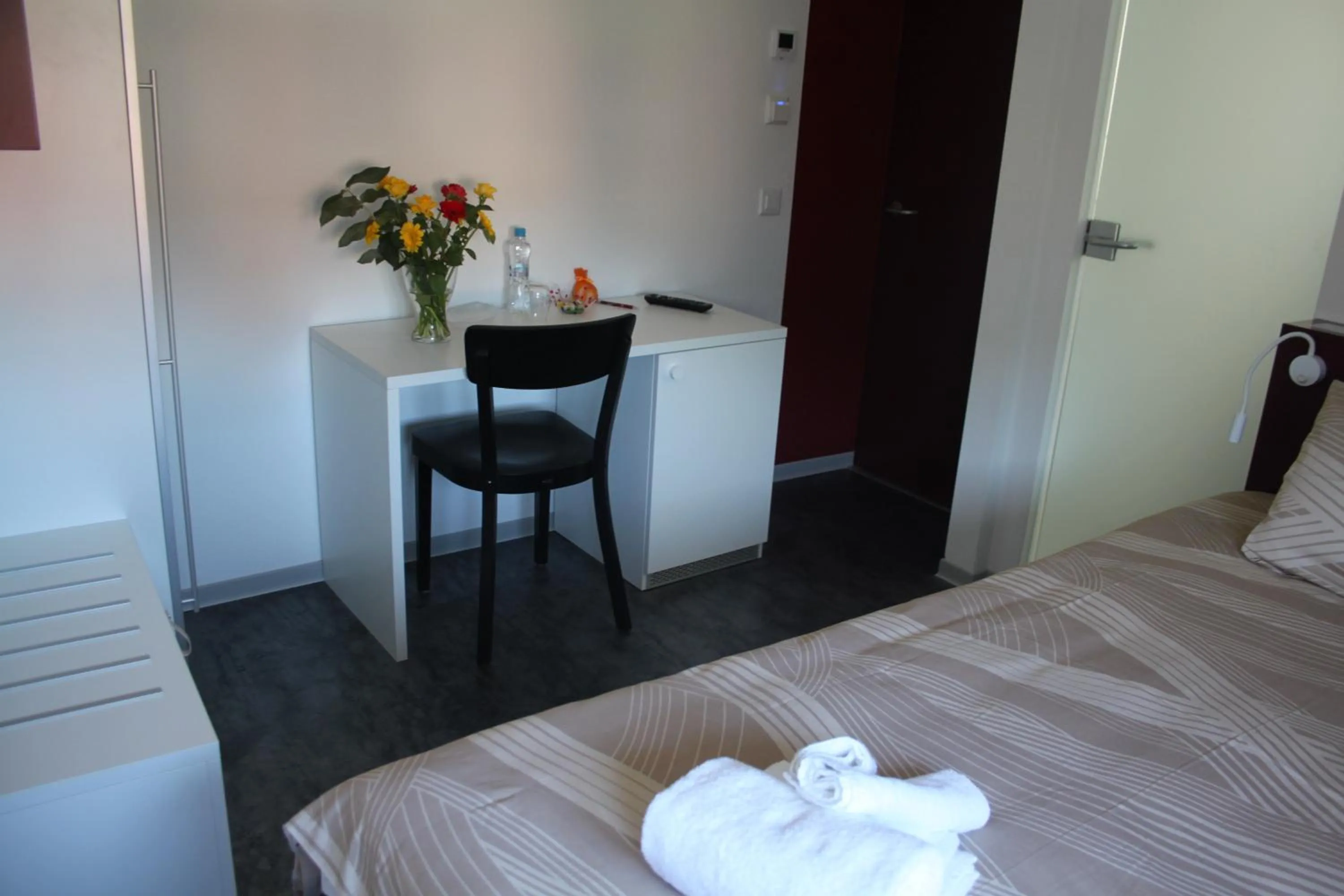 Bed in Albergo Porta Verzasca