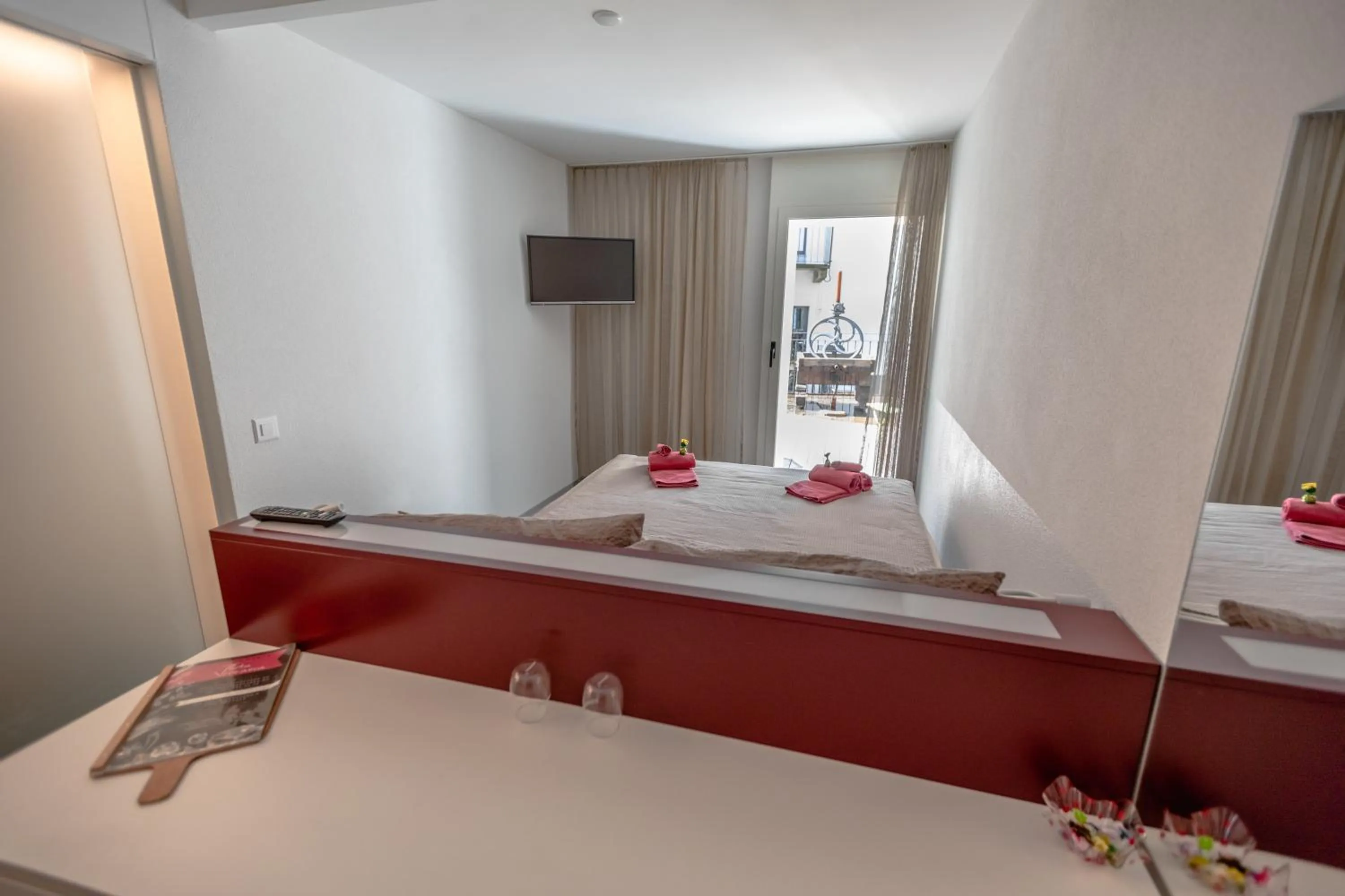 Bed in Albergo Porta Verzasca