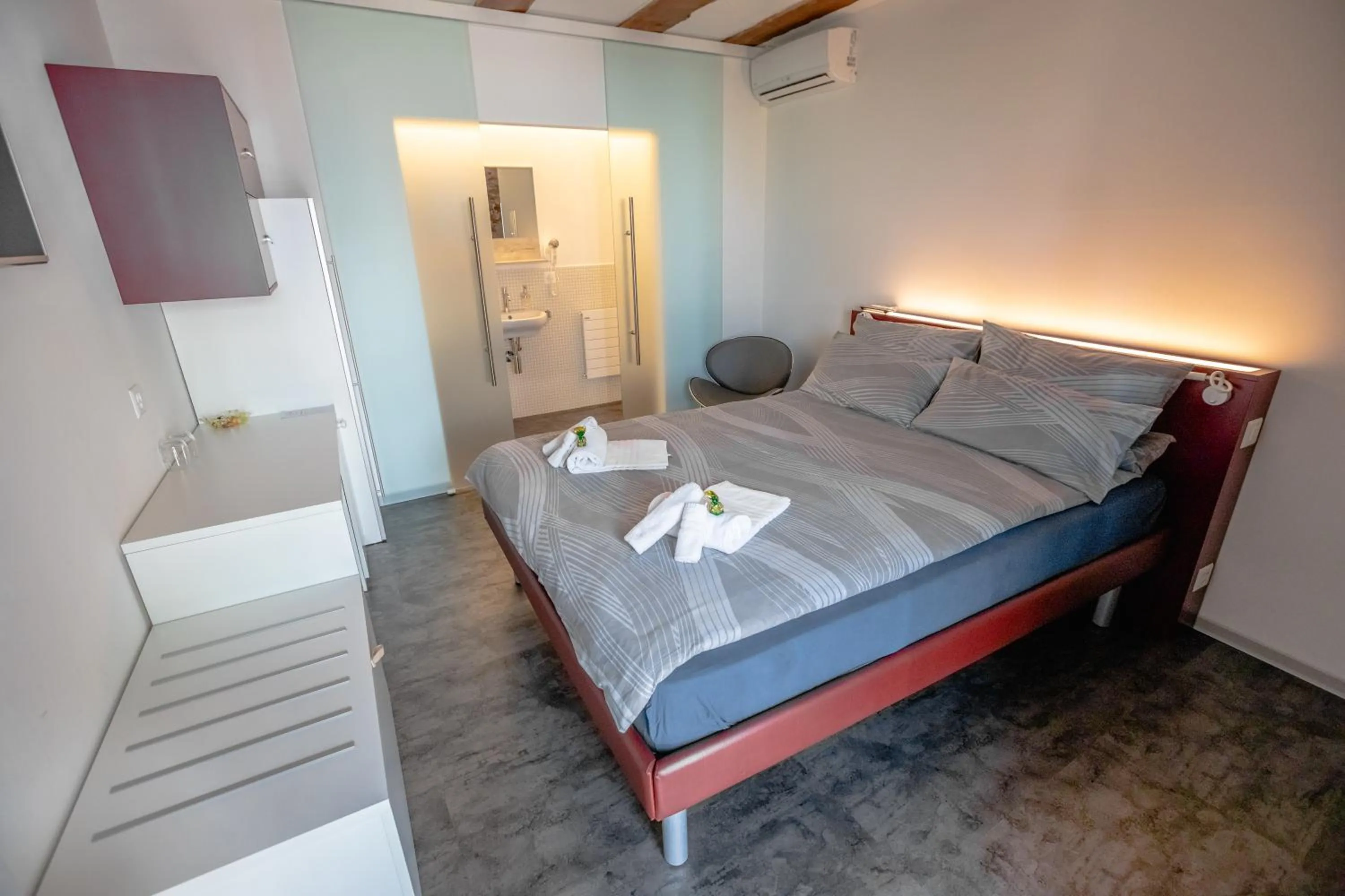 Other, Bed in Albergo Porta Verzasca