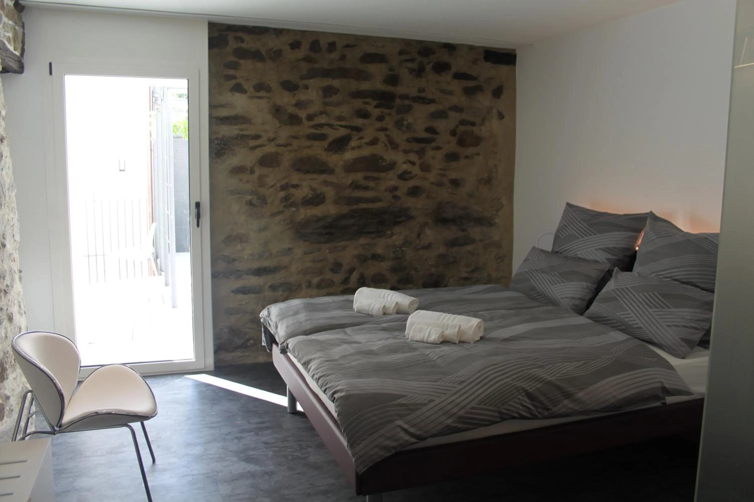 Bed in Albergo Porta Verzasca