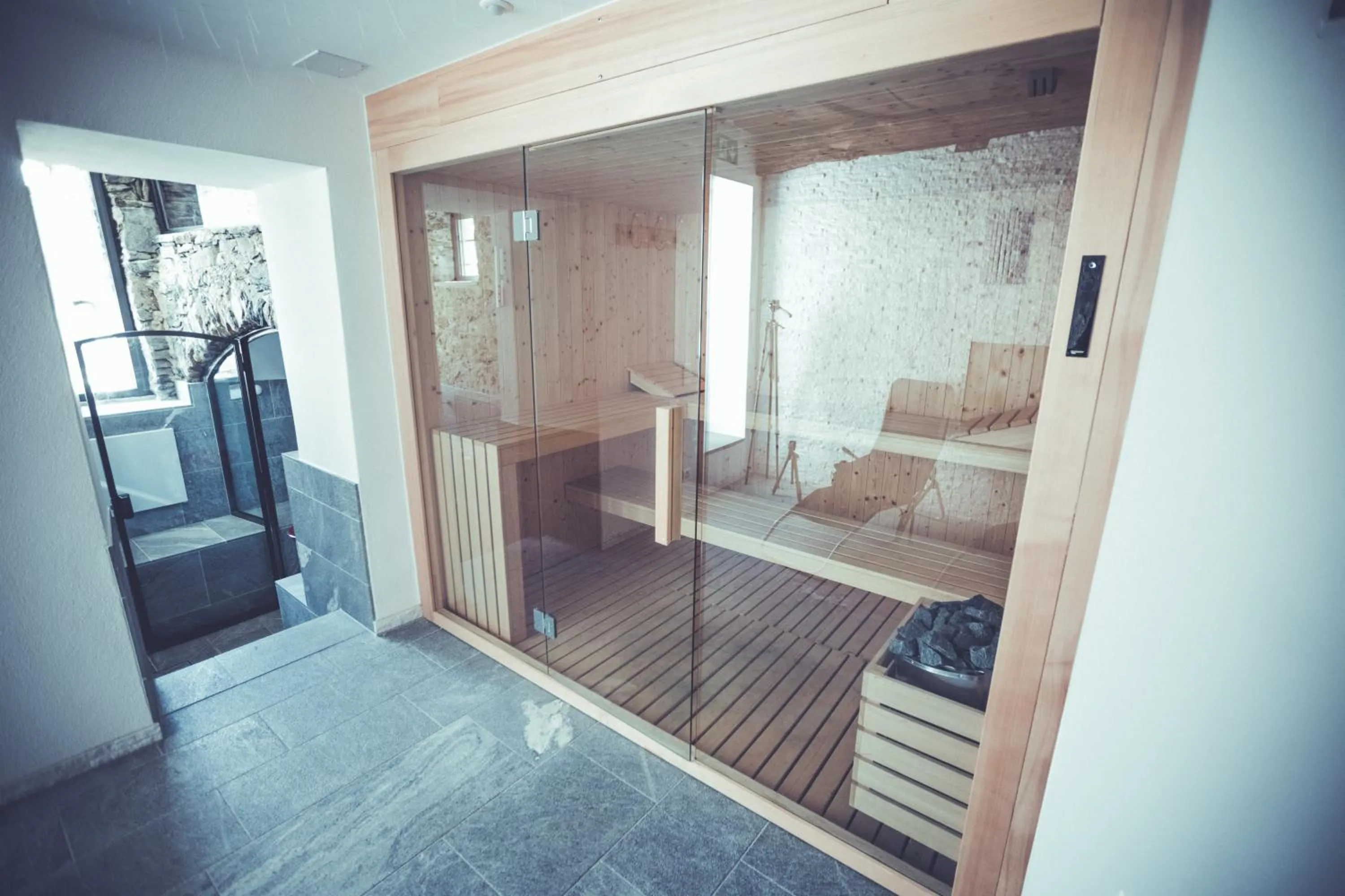 Sauna, Bed in Albergo Porta Verzasca