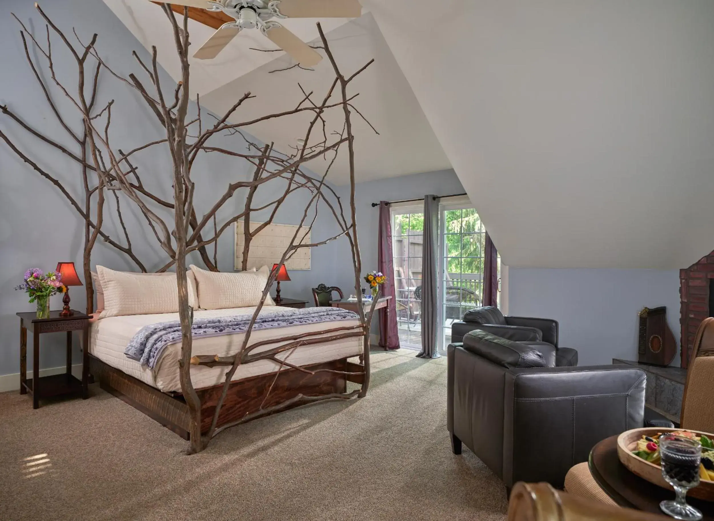 King Room with Balcony and Spa Bath - American Hornbeam in Goldberry Woods- A Modern Farm Resort King Room with Balcony and Spa Bath - American Hornbeam in Goldberry Woods- A Modern Farm Resort