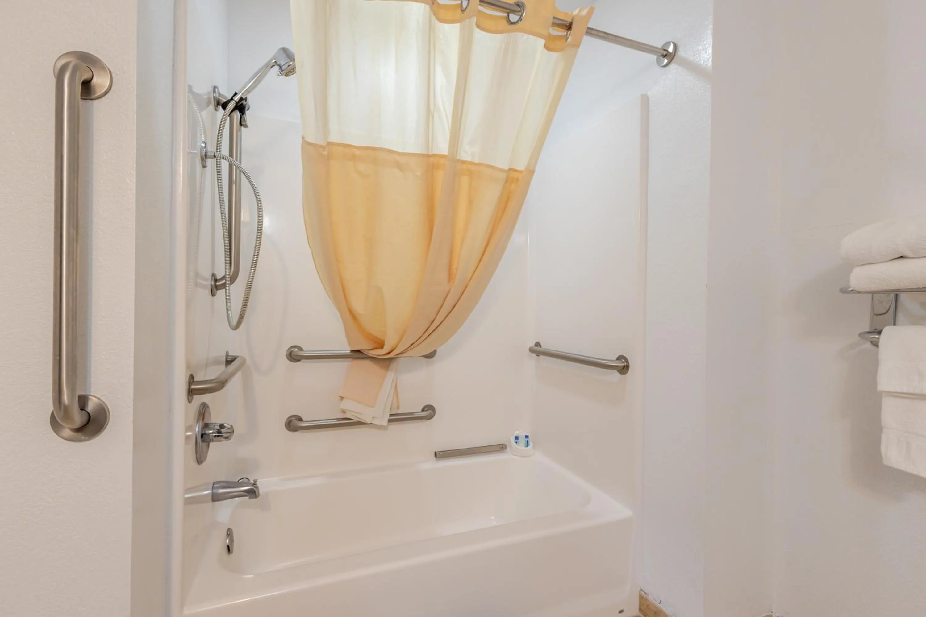 Qualla Cabins and Motel Cherokee near Casino