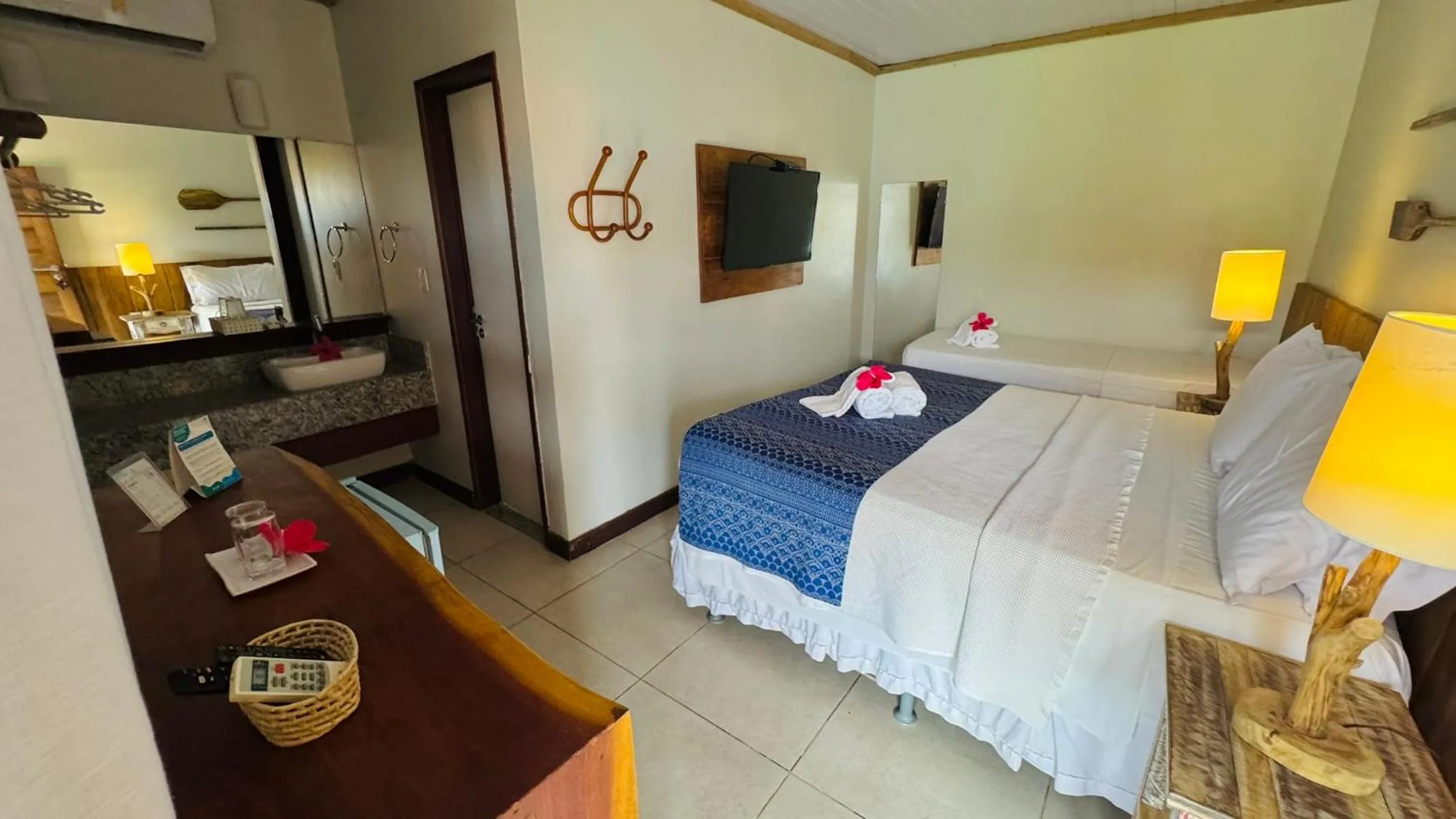 Bedroom, Bed in Pousada Alto da Vila Noronha by Alto da Ilha