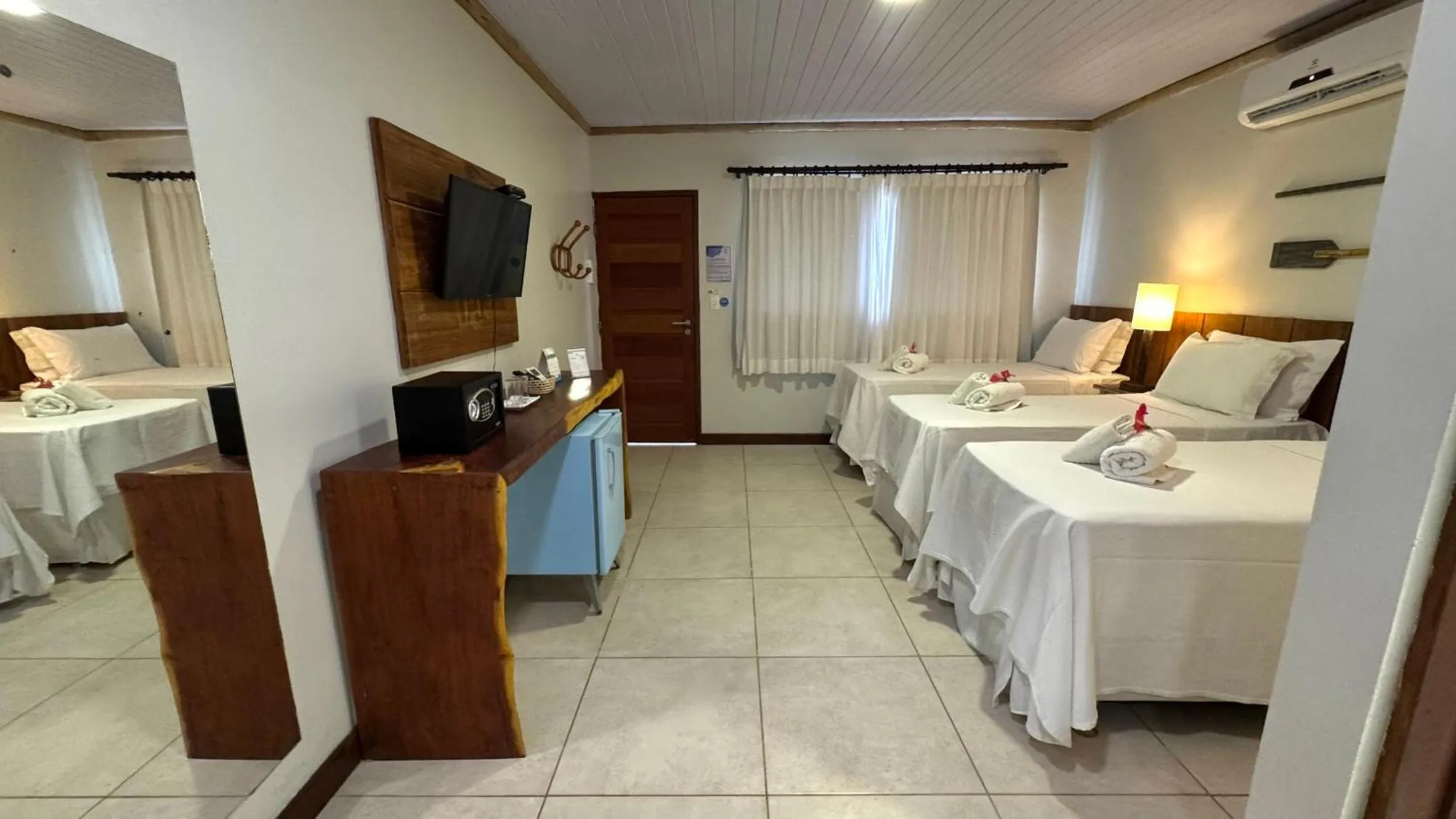 Photo of the whole room in Pousada Alto da Vila Noronha by Alto da Ilha