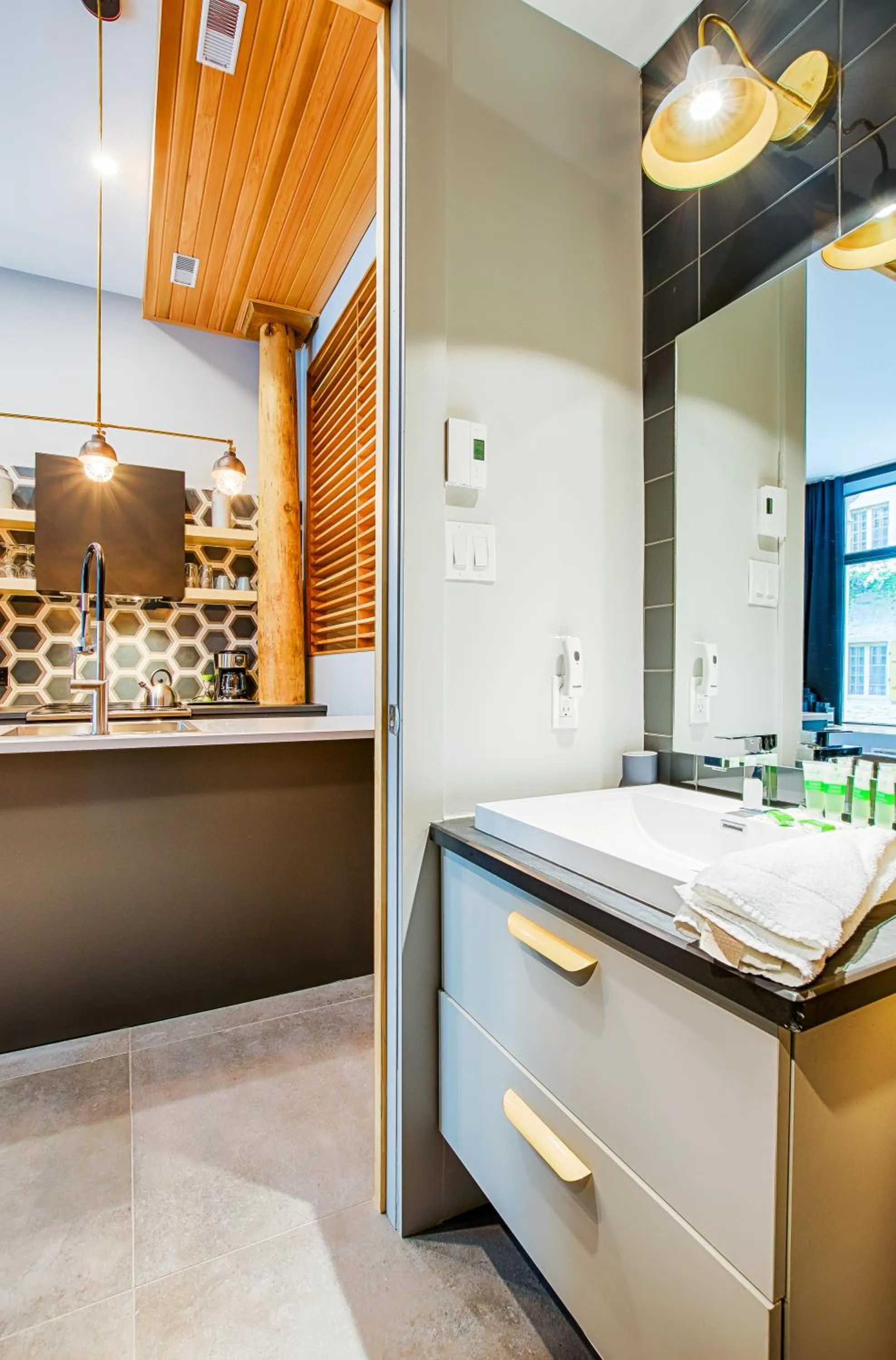 Bathroom in Les Lofts Champlain - Par Les Lofts Vieux-Québec