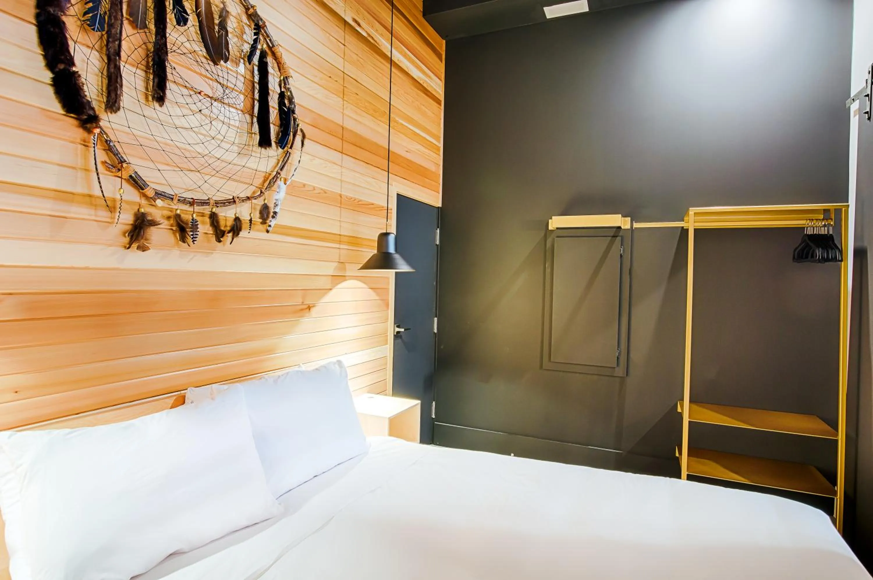 Bed in Les Lofts Champlain - Par Les Lofts Vieux-Québec