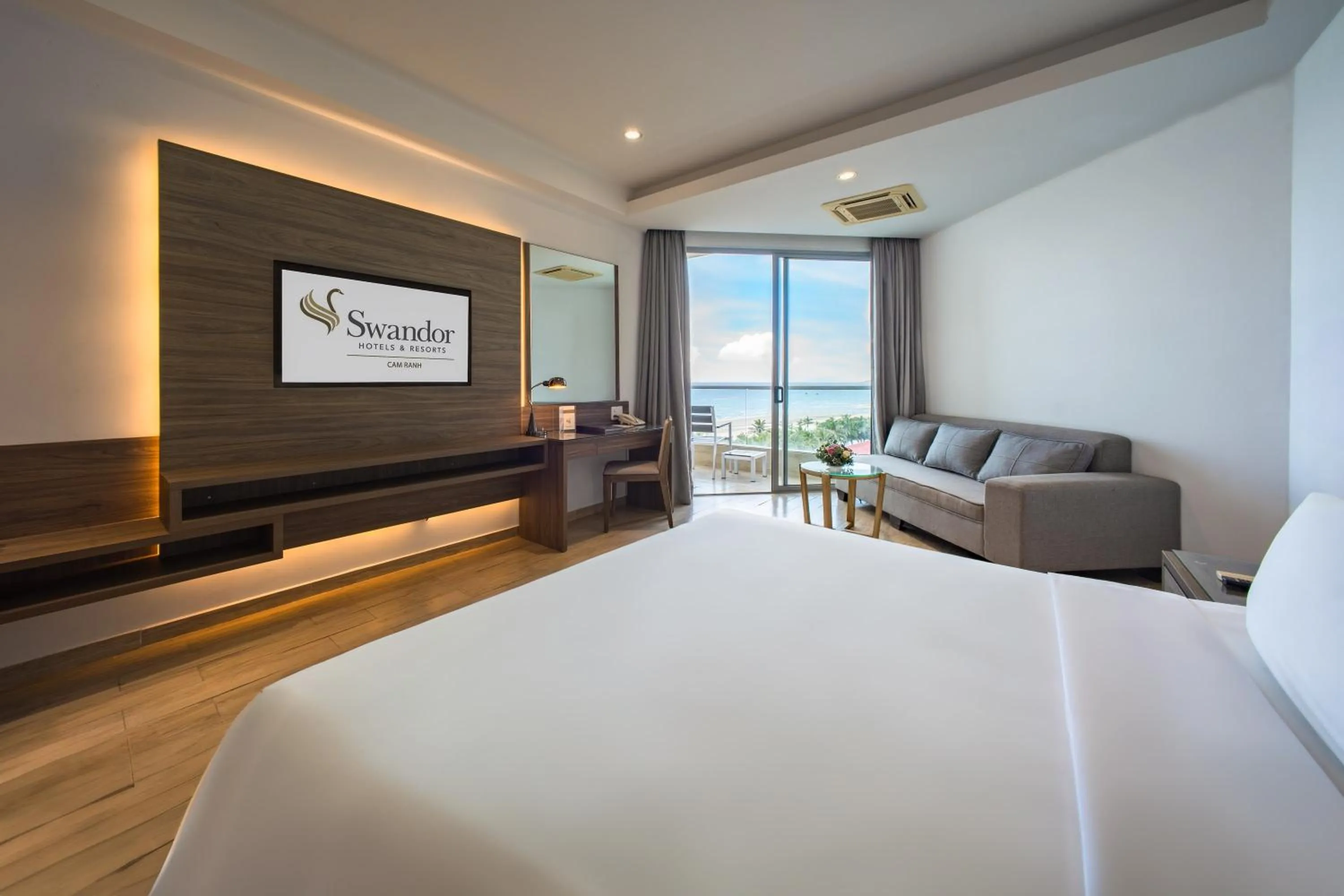 Seating area, Bed in Swandor Cam Ranh Resort-Ultra All Inclusive
