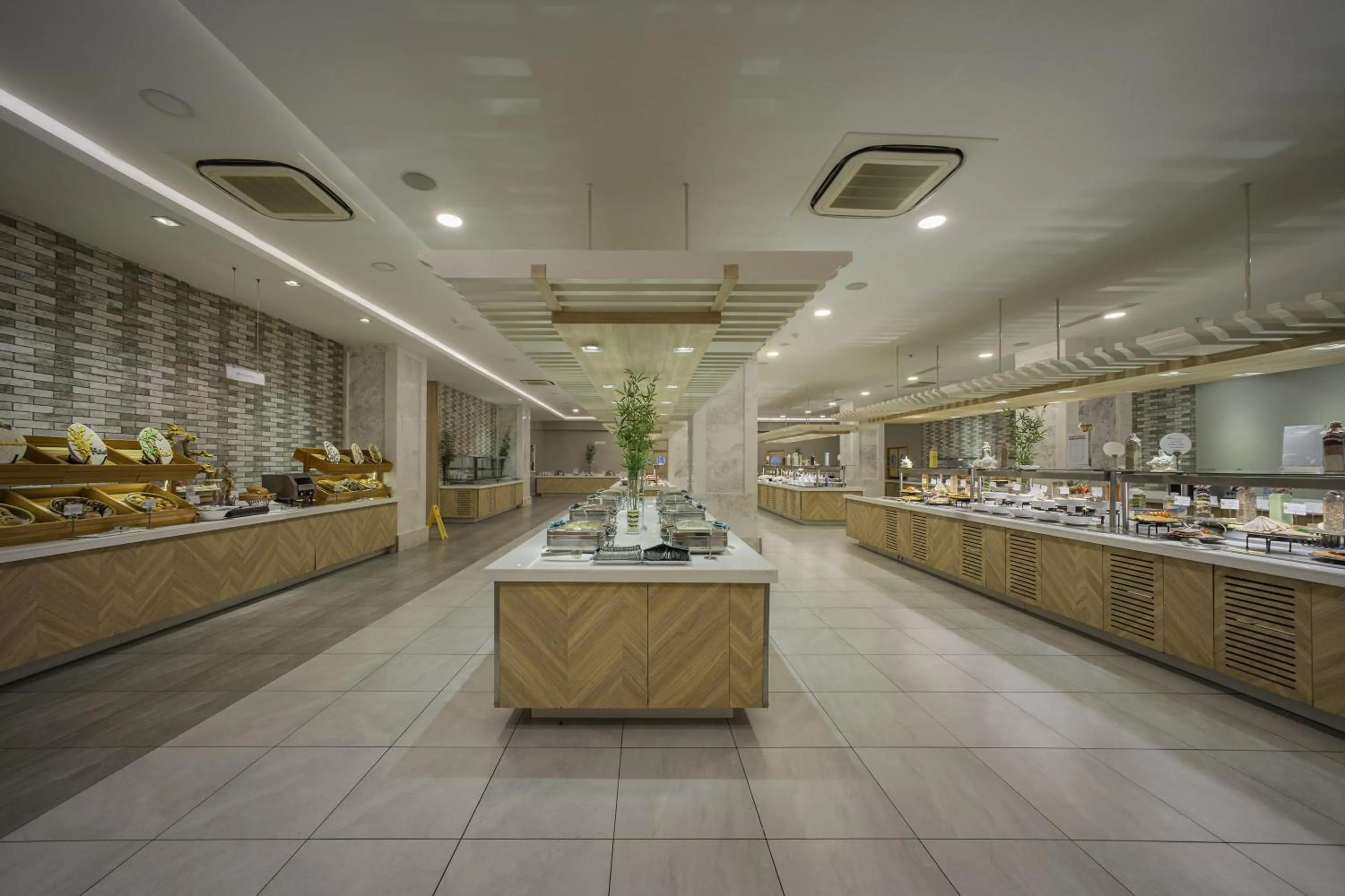 Restaurant/places to eat in Swandor Cam Ranh Resort-Ultra All Inclusive