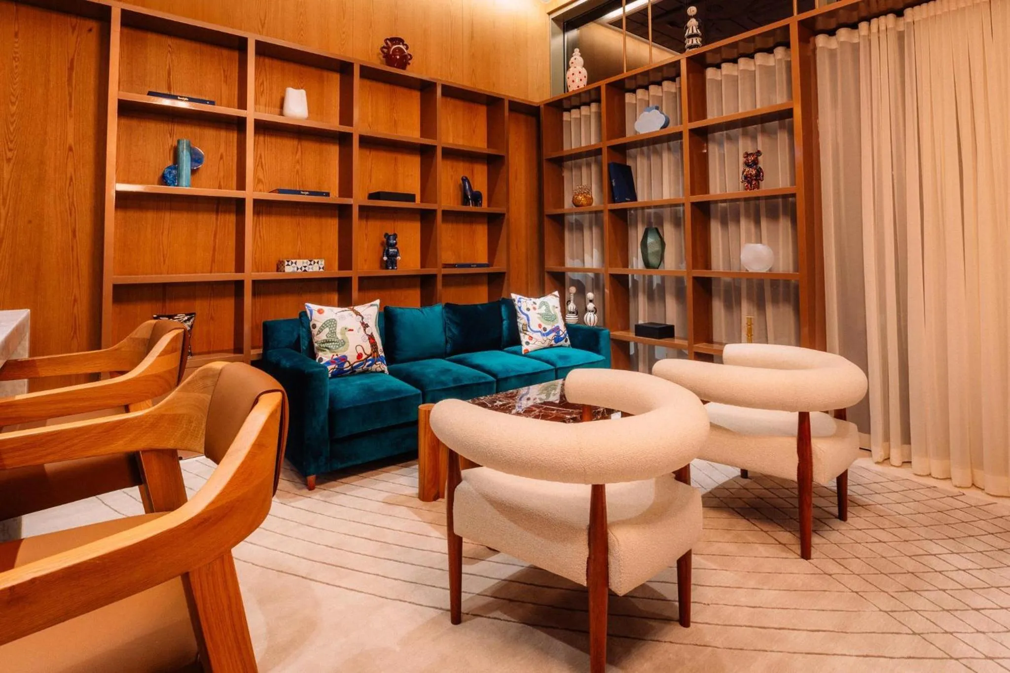 Restaurant/places to eat in Atlantis, The Palm