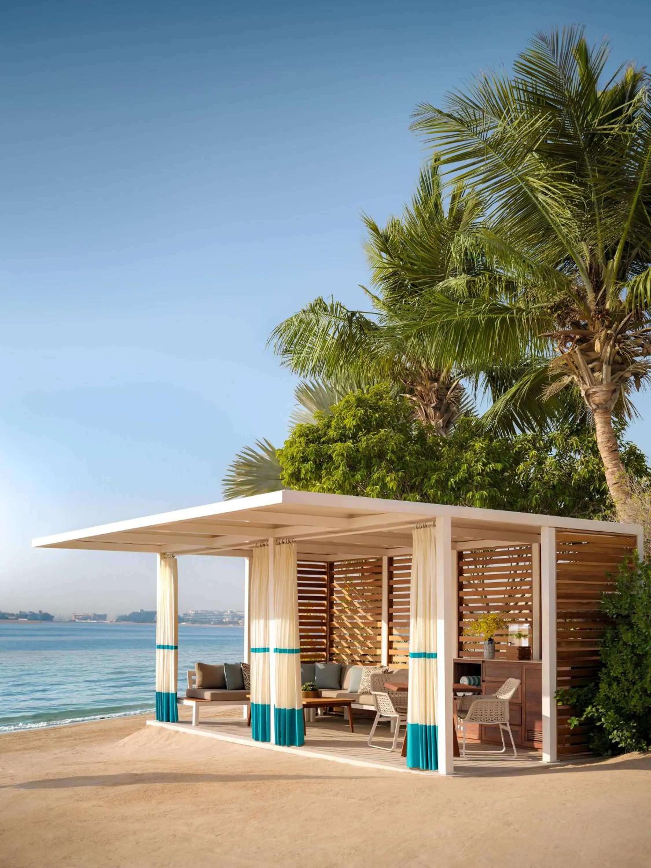 Beach in Atlantis, The Palm