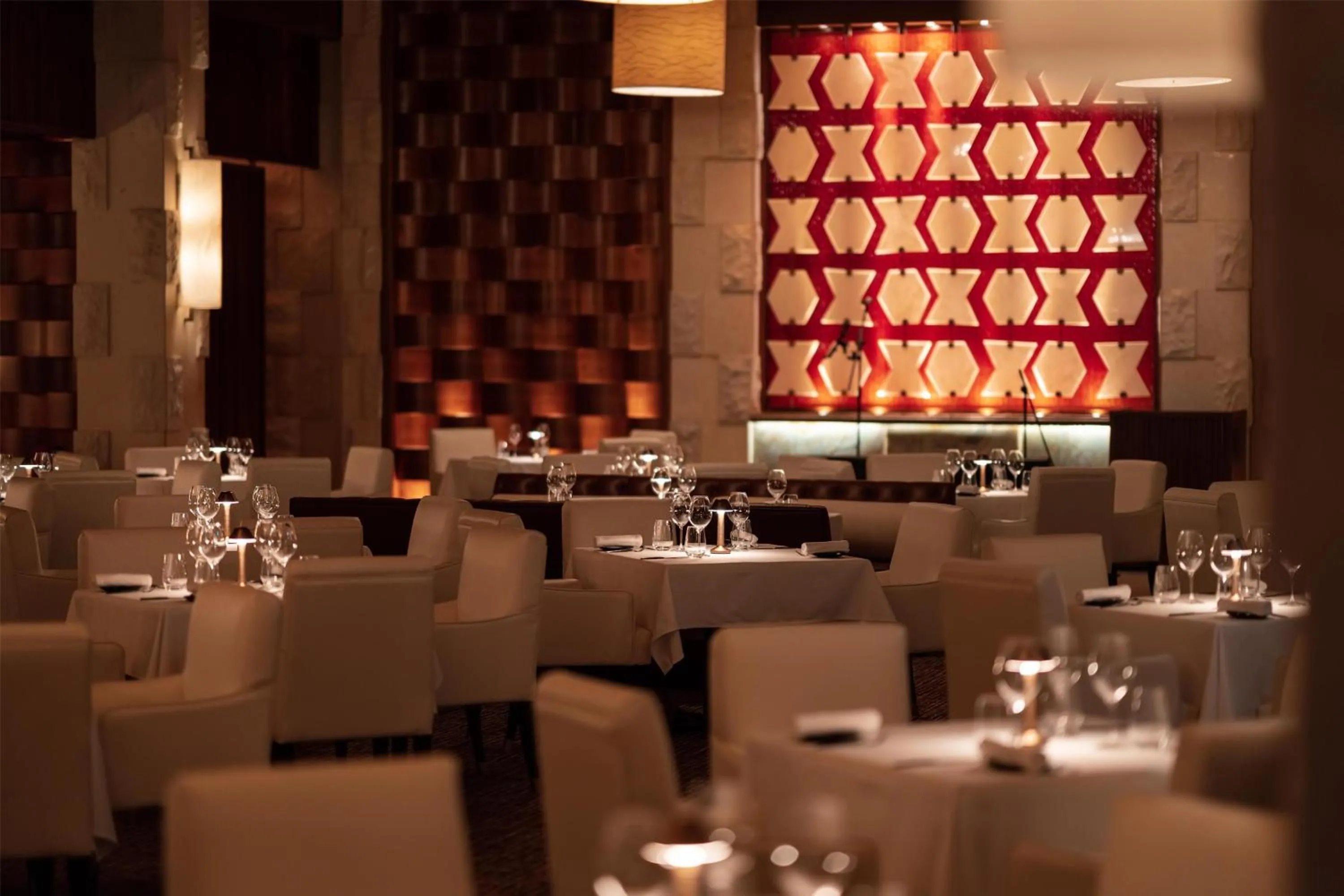 Restaurant/places to eat in Atlantis, The Palm