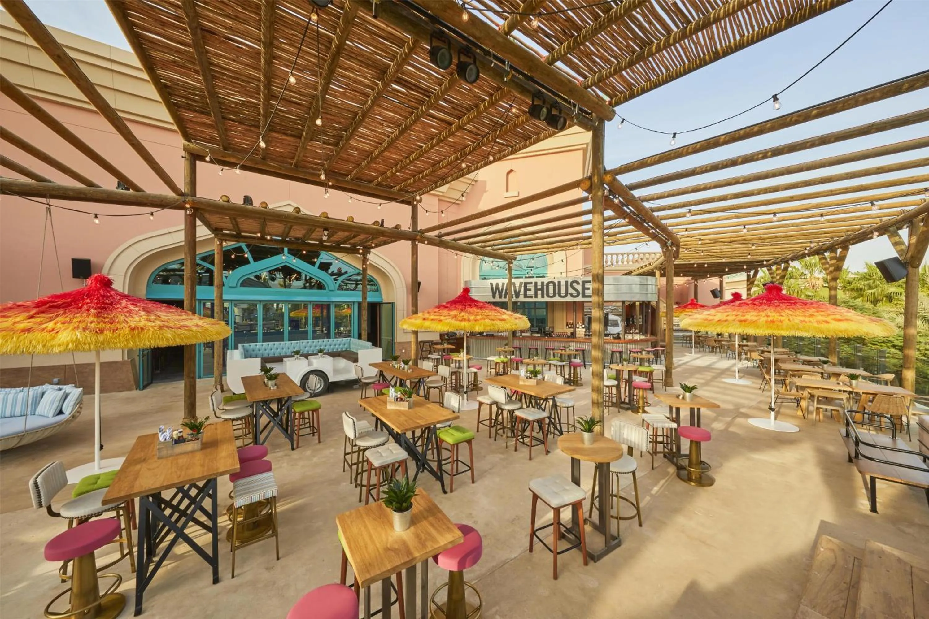 Restaurant/places to eat in Atlantis, The Palm