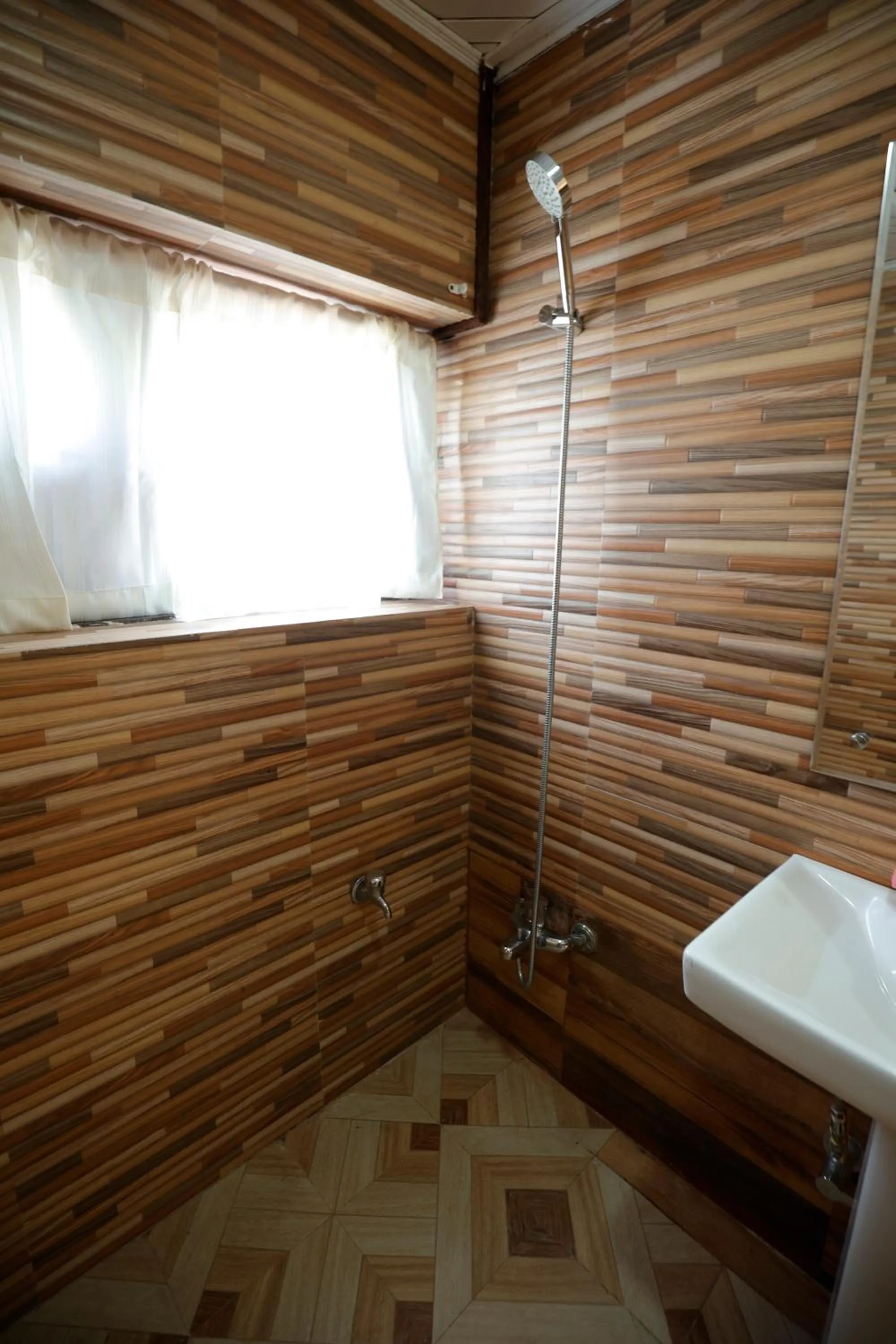 Walisons Peace Resort