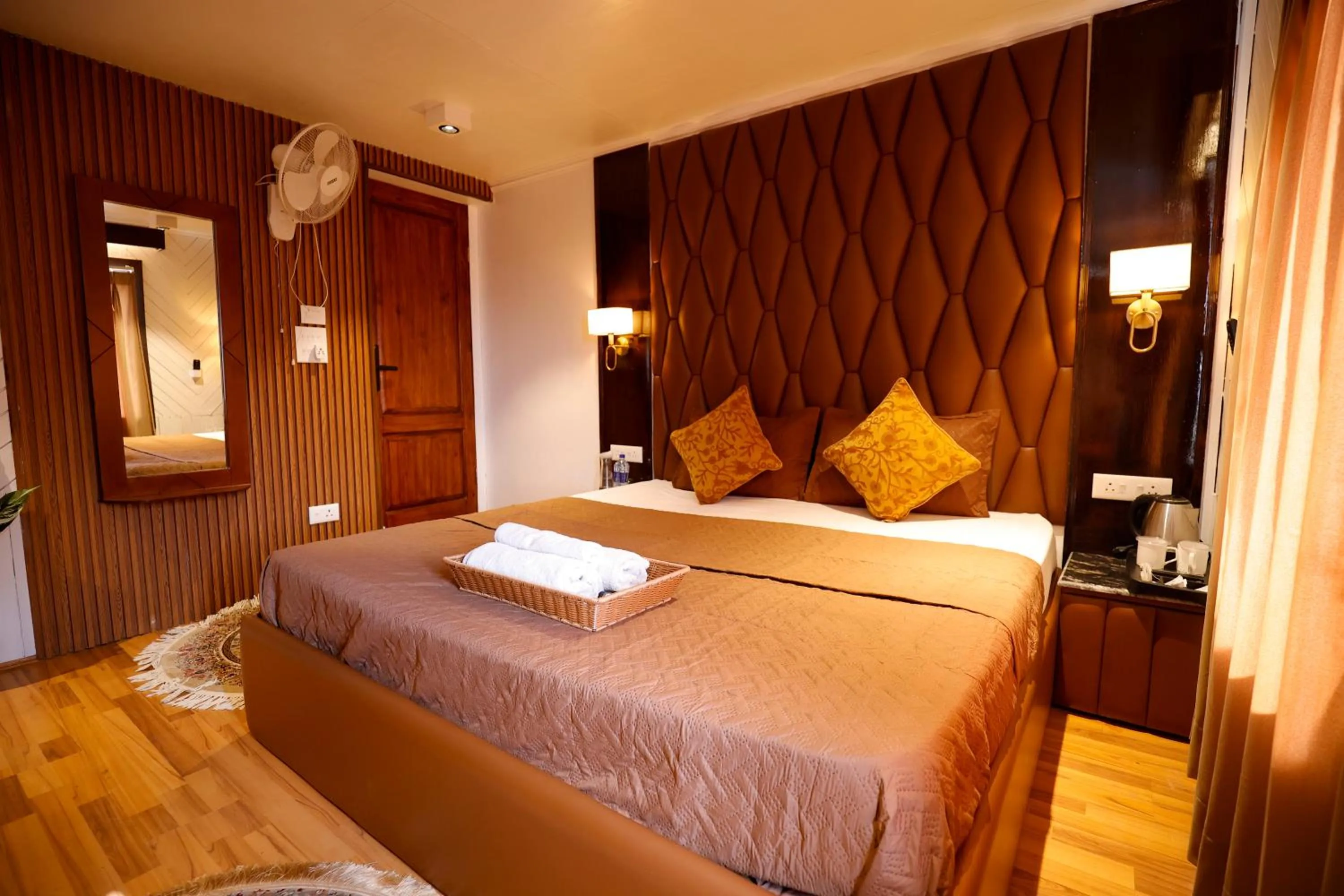 Bed in Walisons Peace Resort