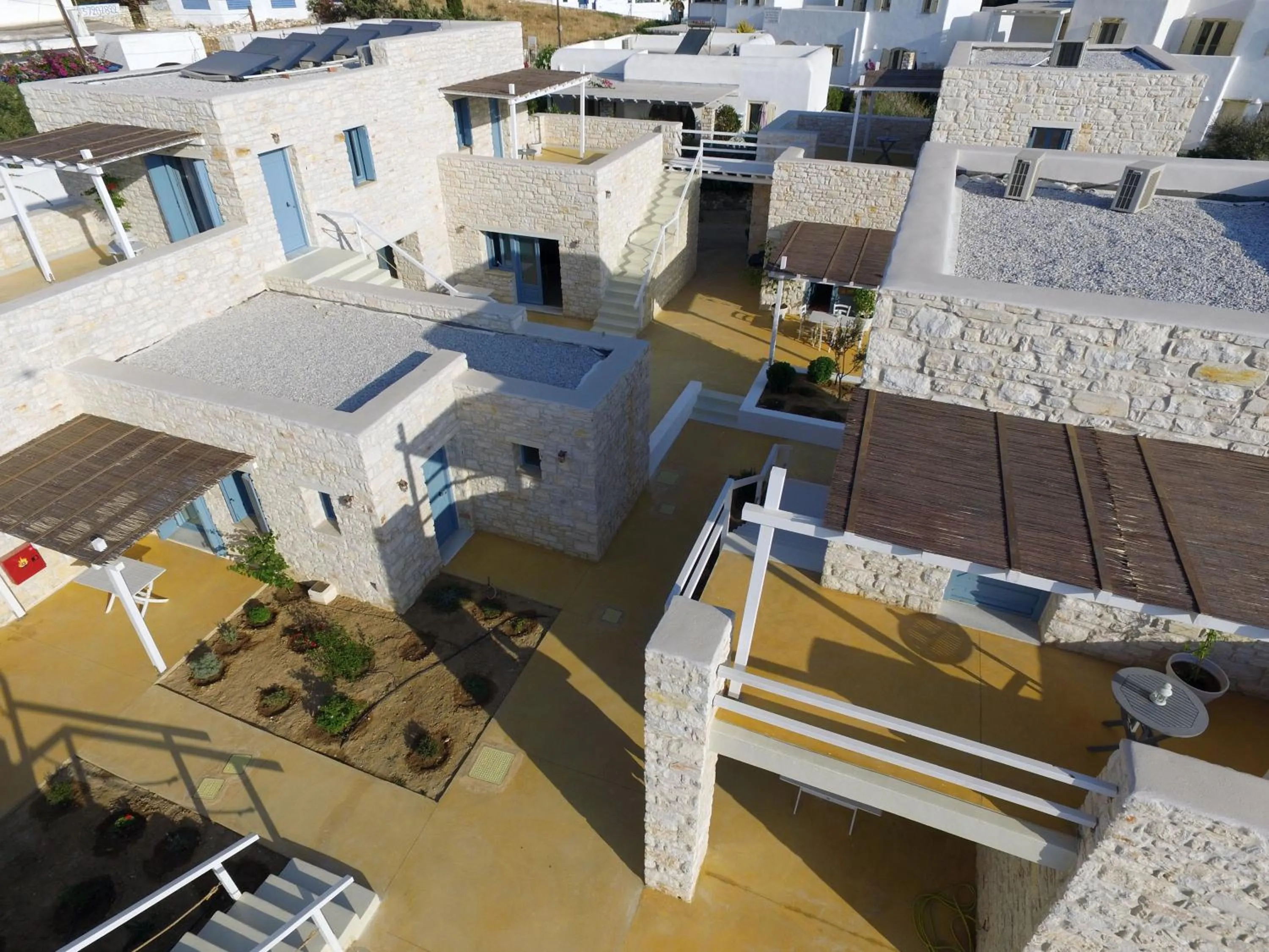 Property building in Nomads House