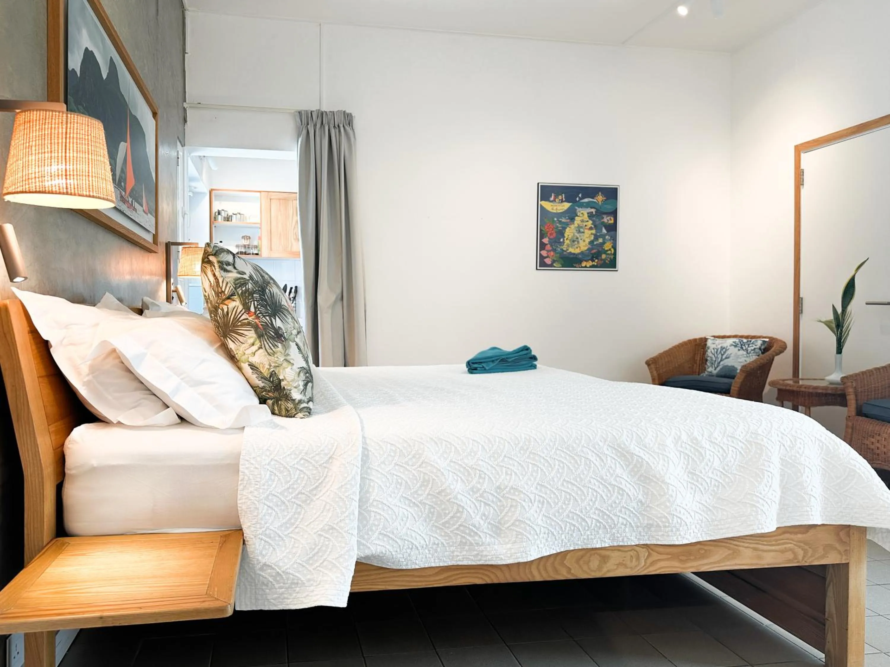 Bedroom, Bed in Blue Bird