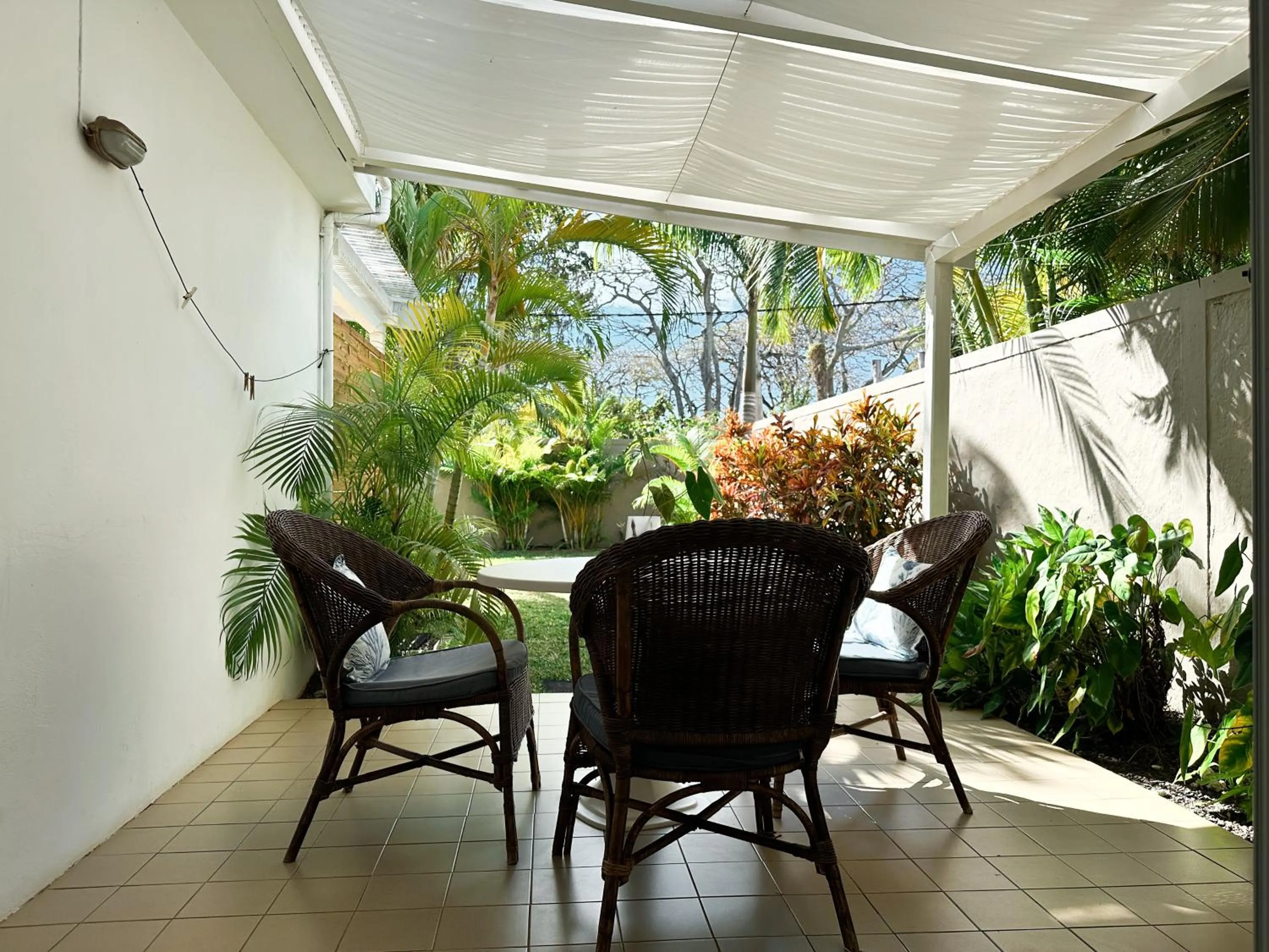 Balcony/Terrace in Blue Bird