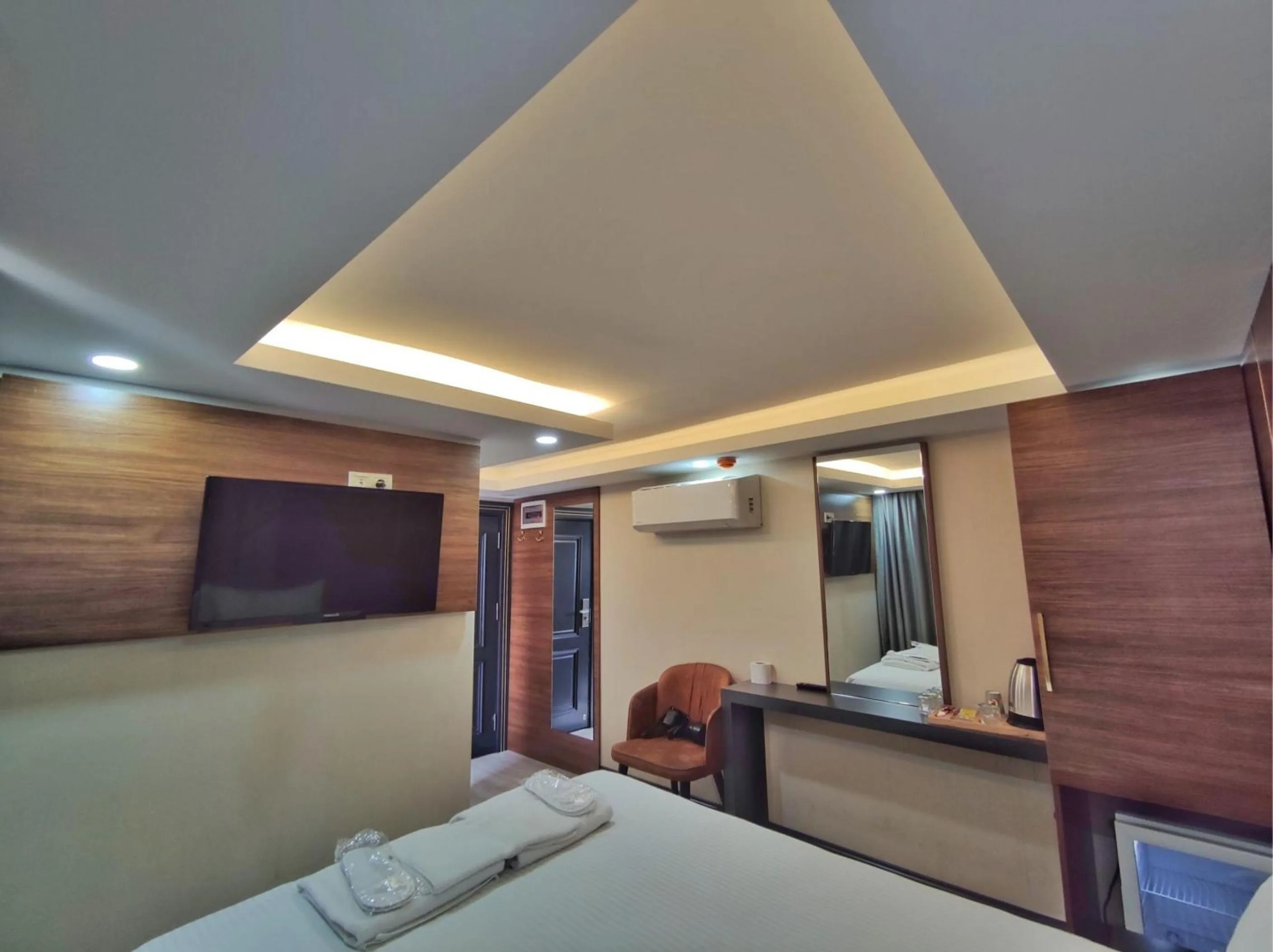 Bed in The Golden Pera's Hotel & Spa