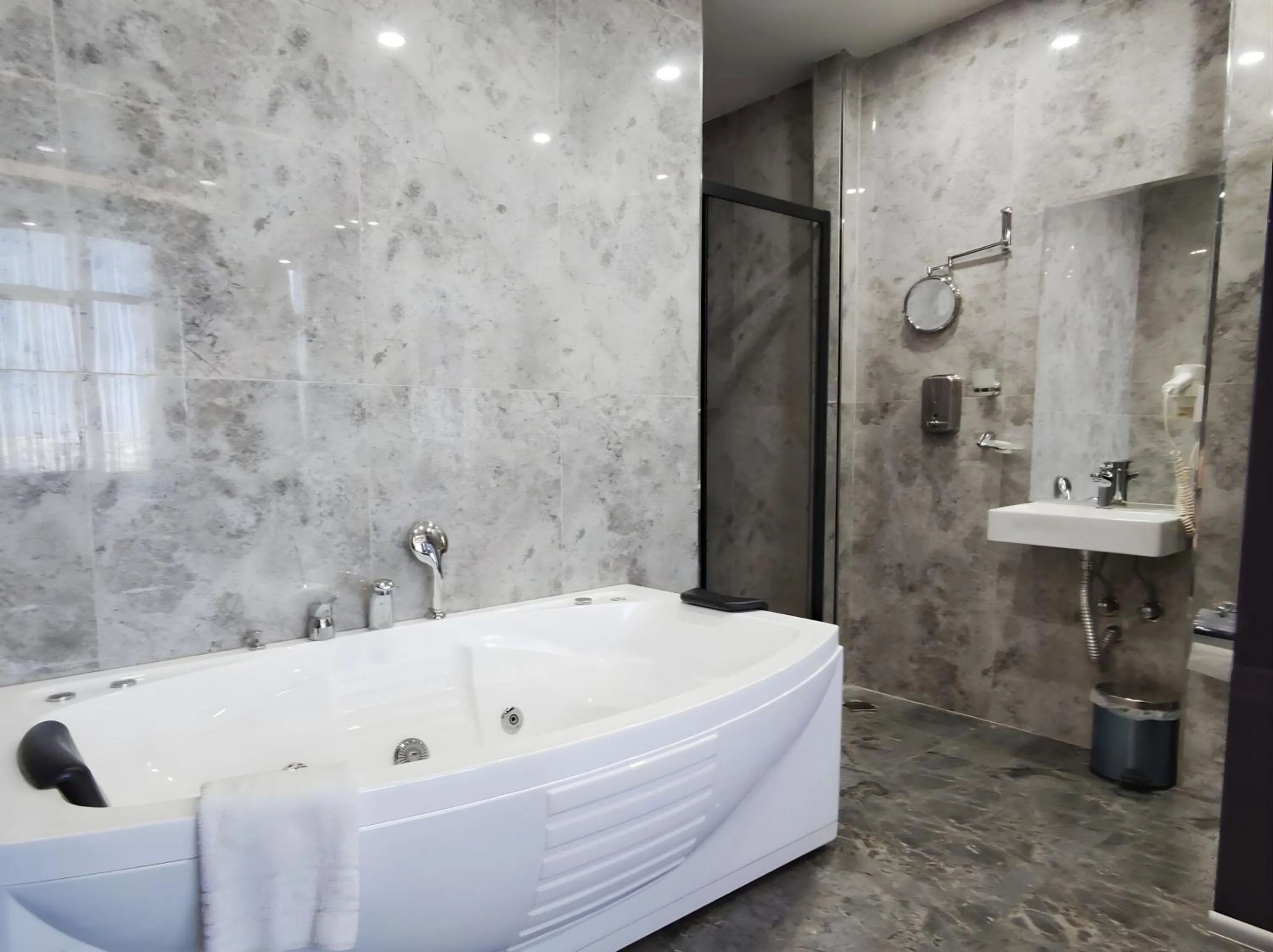 Shower in The Golden Pera's Hotel & Spa