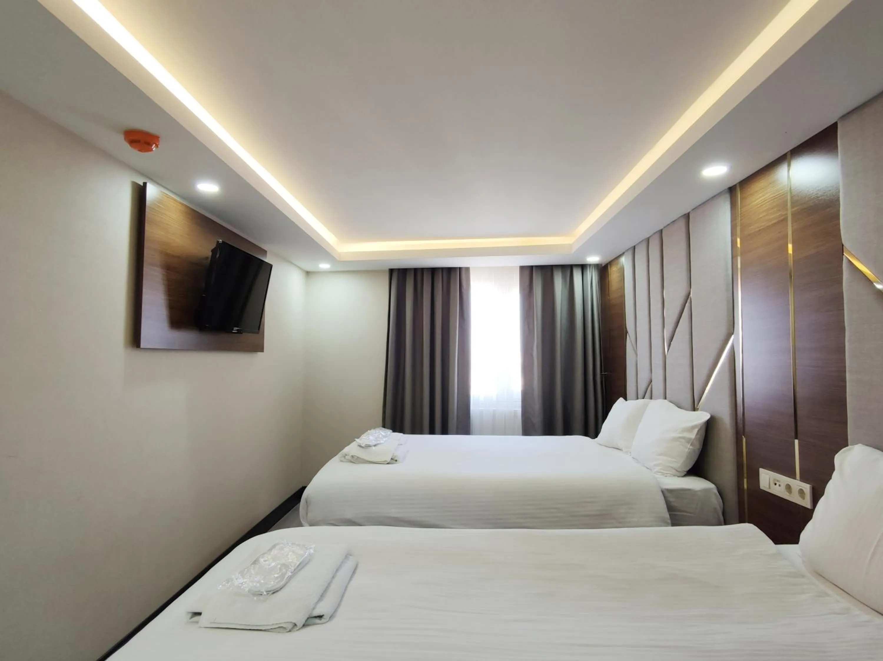 Bed in The Golden Pera's Hotel & Spa