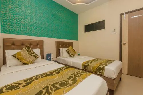 Hotel O Golden Nest Near Chhatrapati Shivaji International Airport