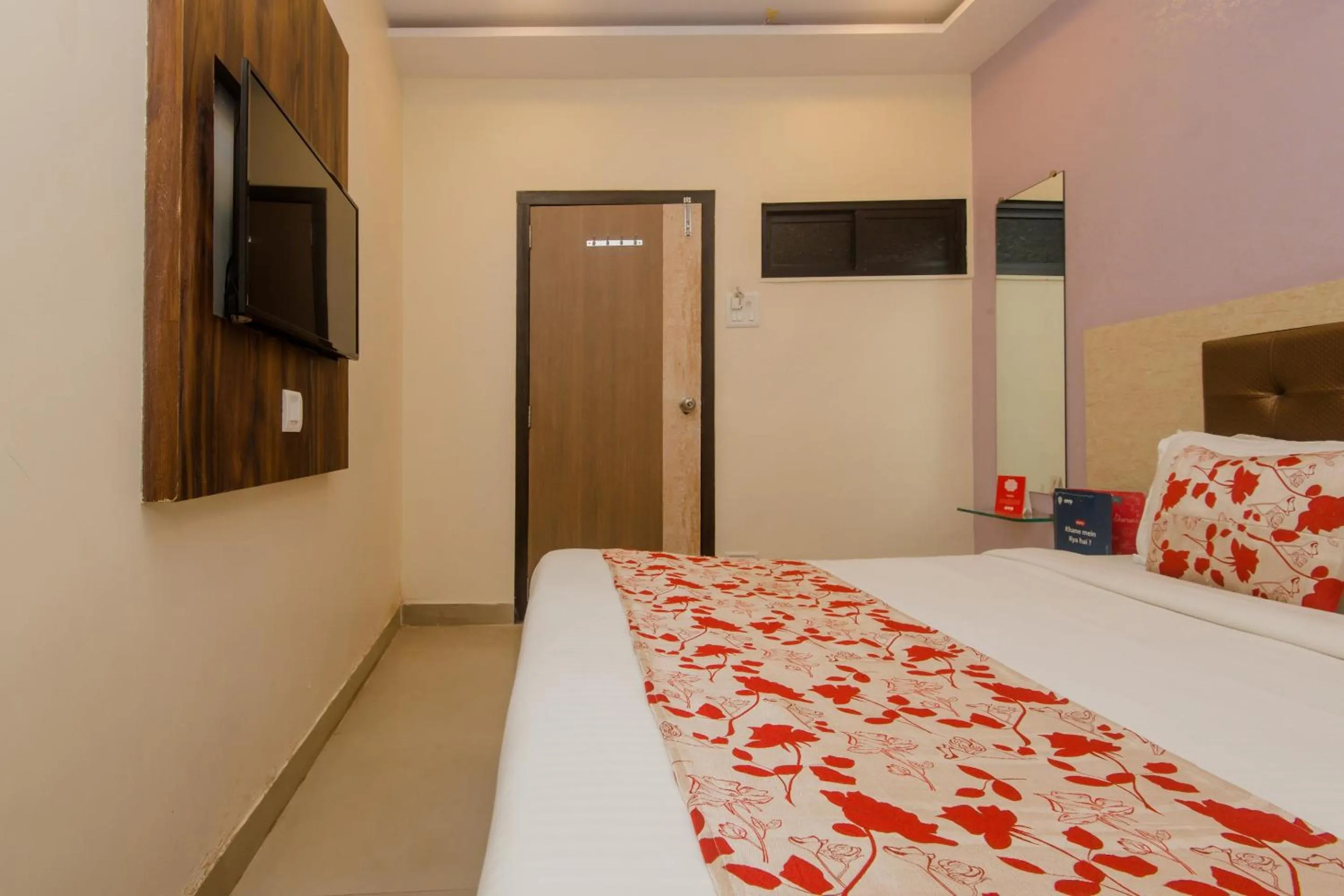 Bedroom, Bed in Super Hotel O Golden Nest Near Chhatrapati Shivaji International Airport