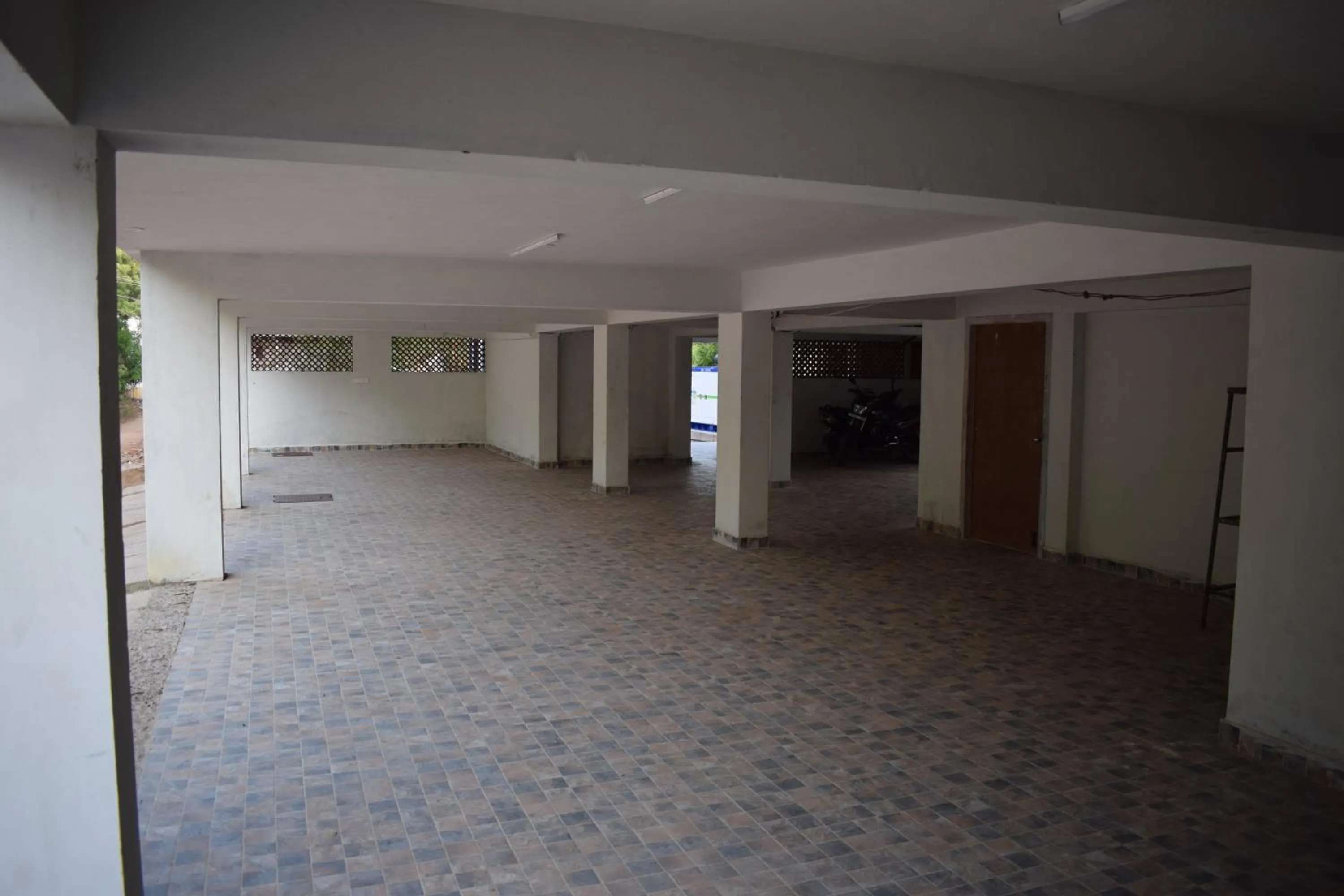 Area and facilities in White Pearl Residency