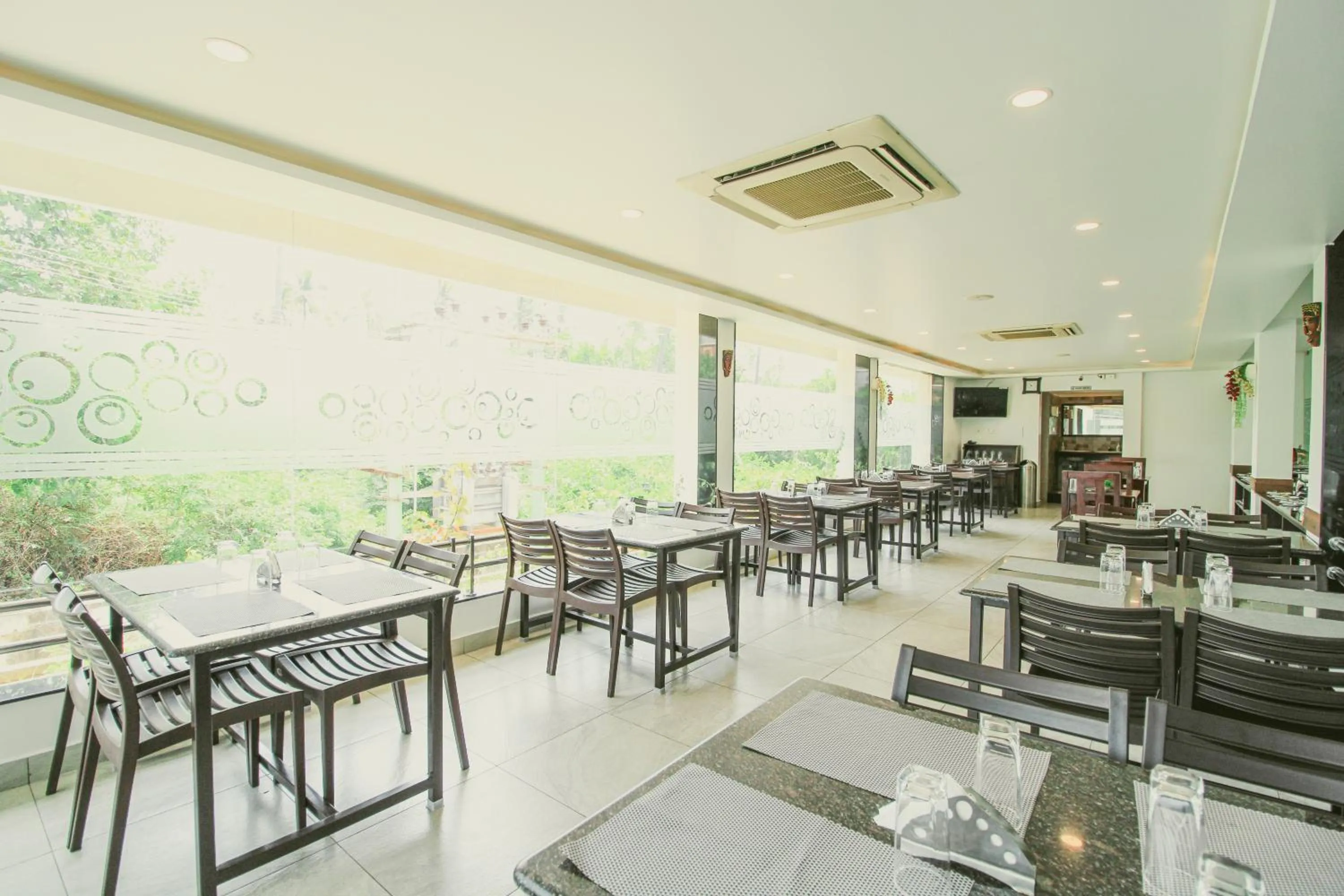 Restaurant/places to eat in White Pearl Residency