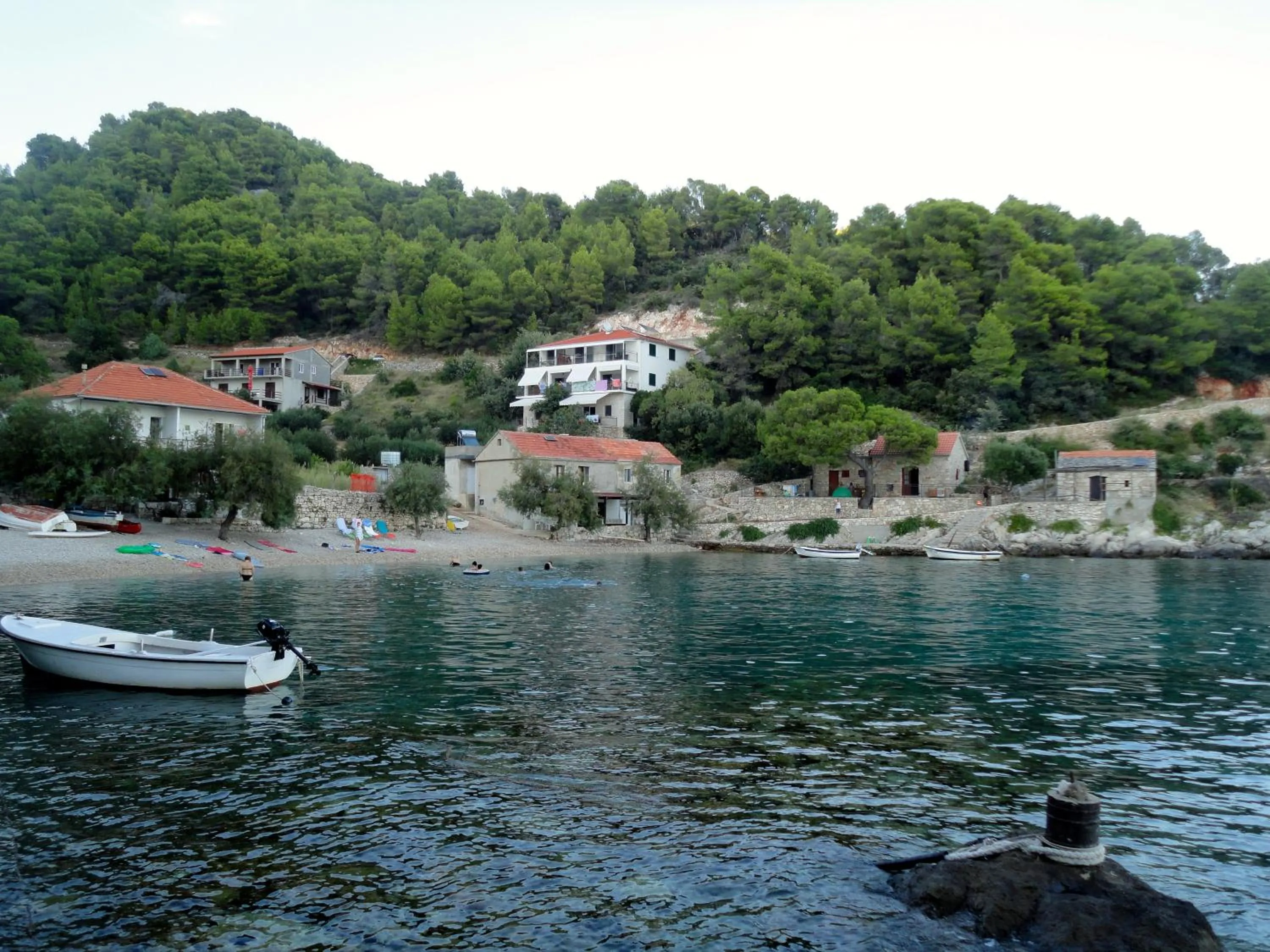 Natural landscape in Paradise Apartments - Robinson getaway