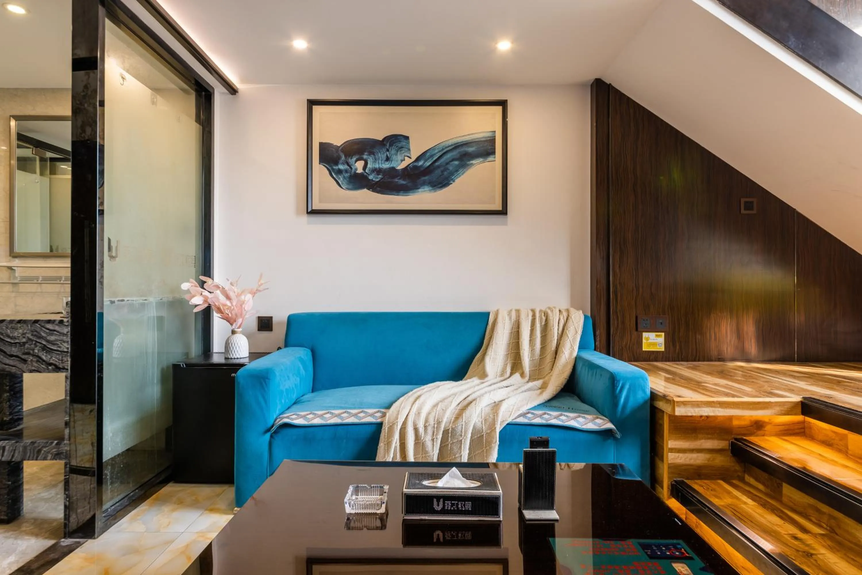 Lavender Apartment Branch