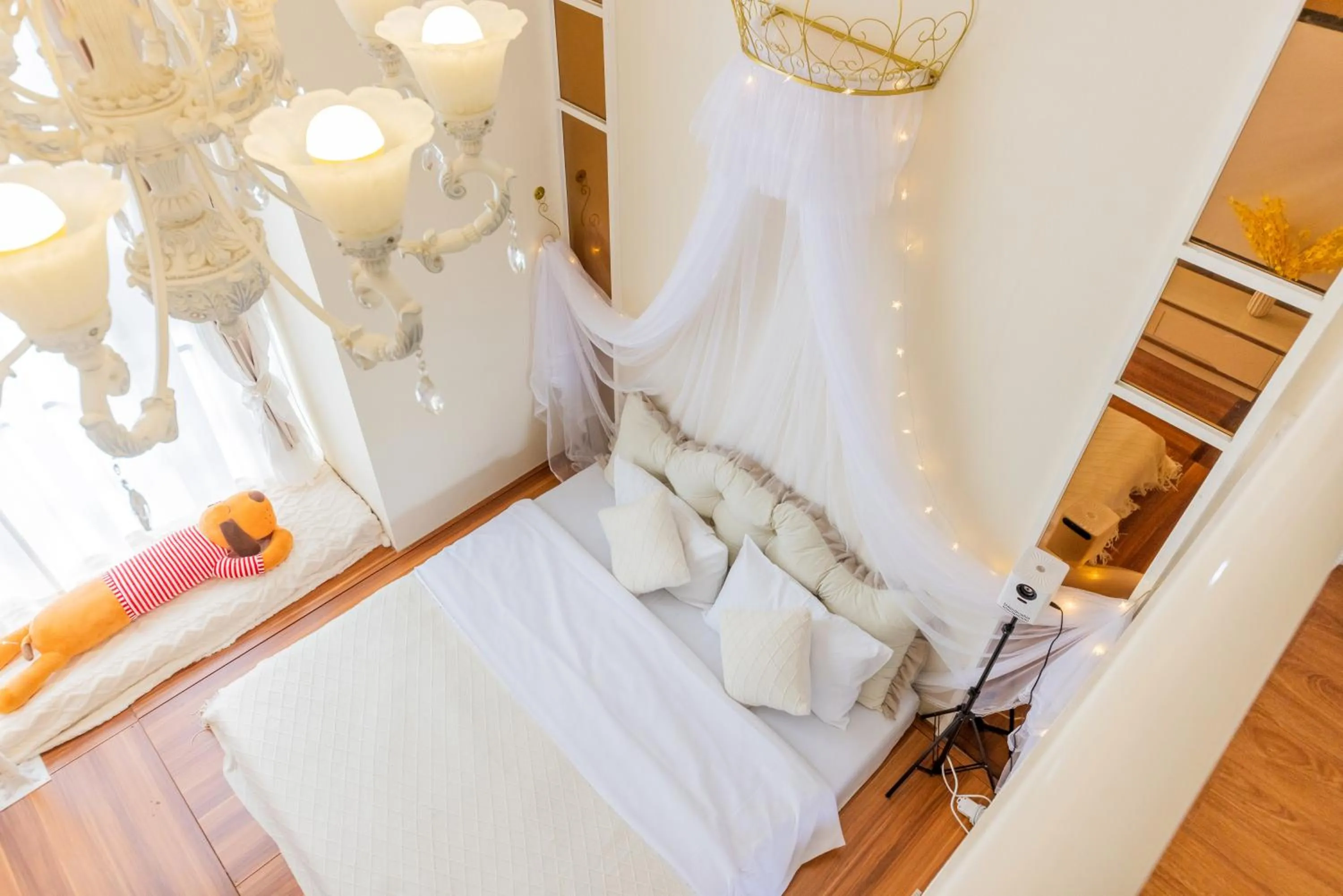 Bed in Lavender Apartment Branch