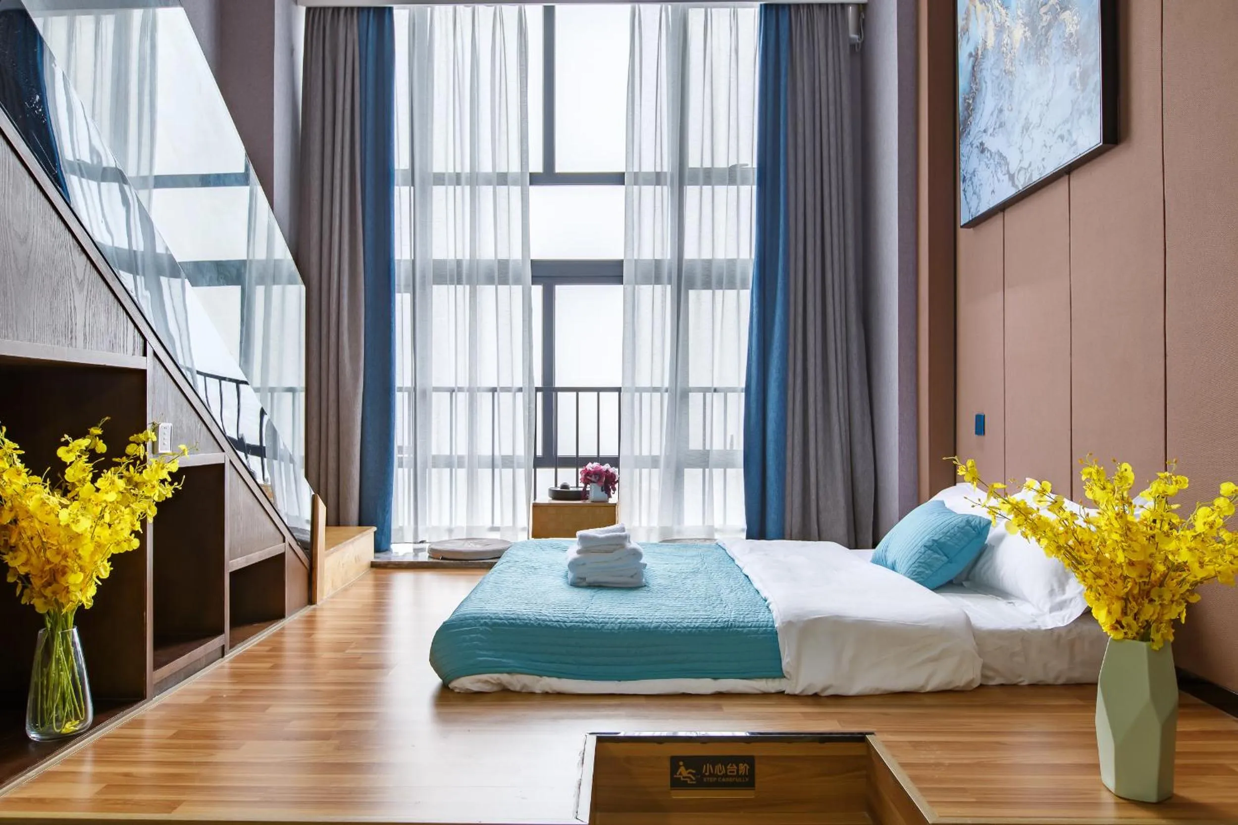 Bed in Lavender Apartment Branch