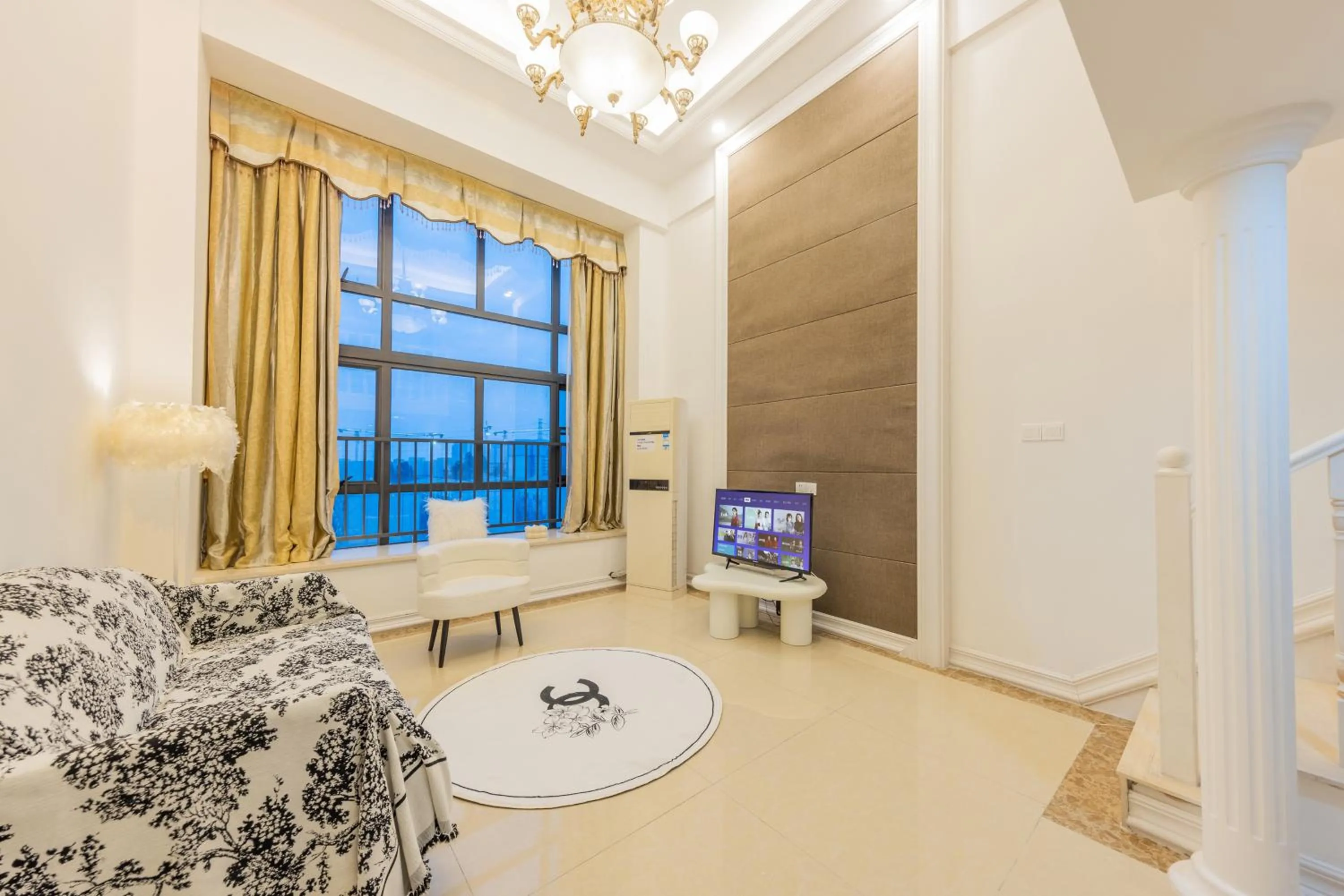 Lavender Apartment Branch