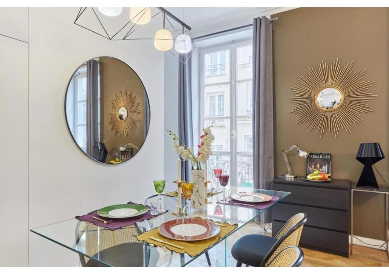 Dining area in Apartment Le Marais by Studio prestige