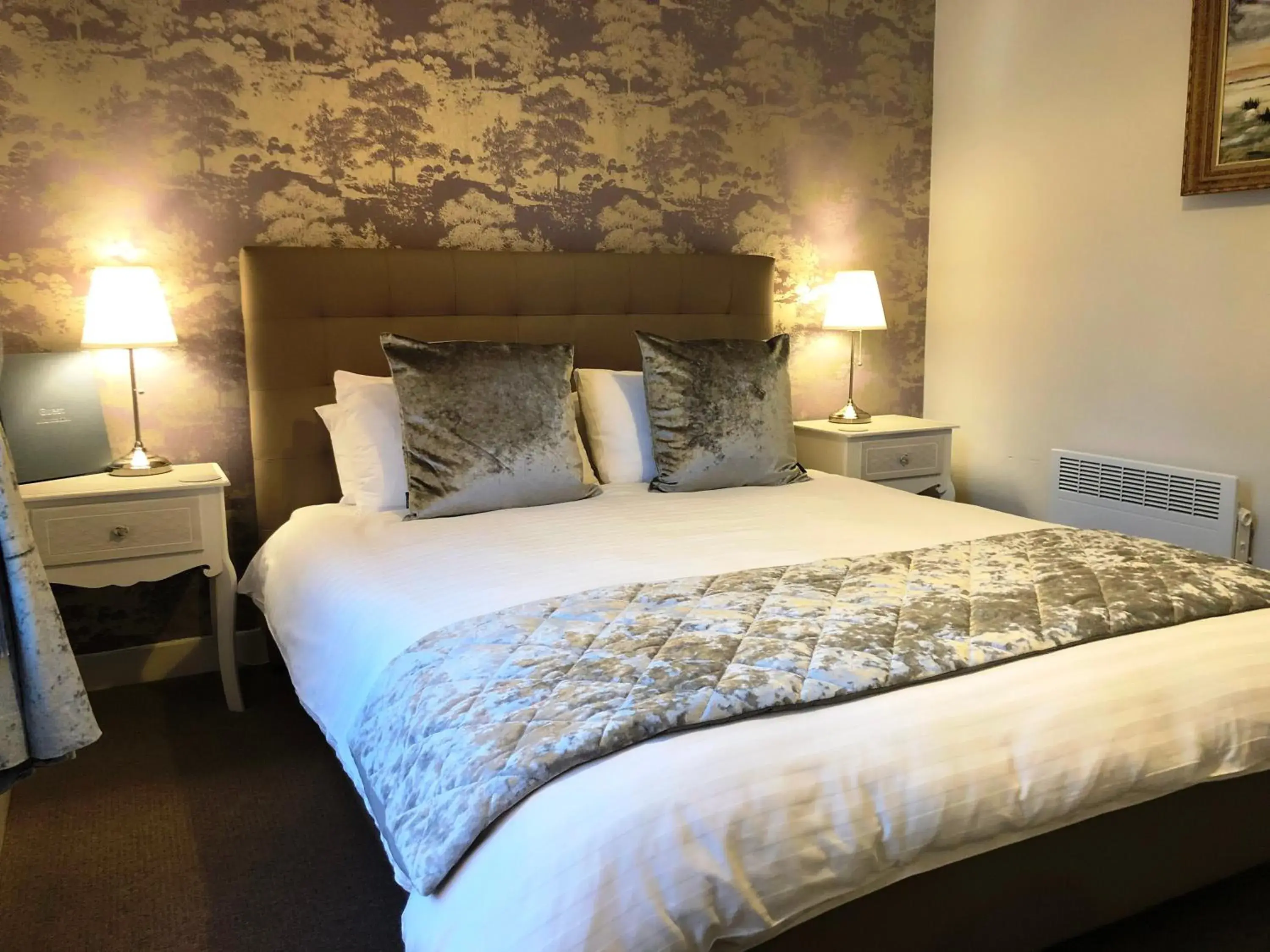 Standard King Room in No 6 B&B Standard King Room in No 6 B&B