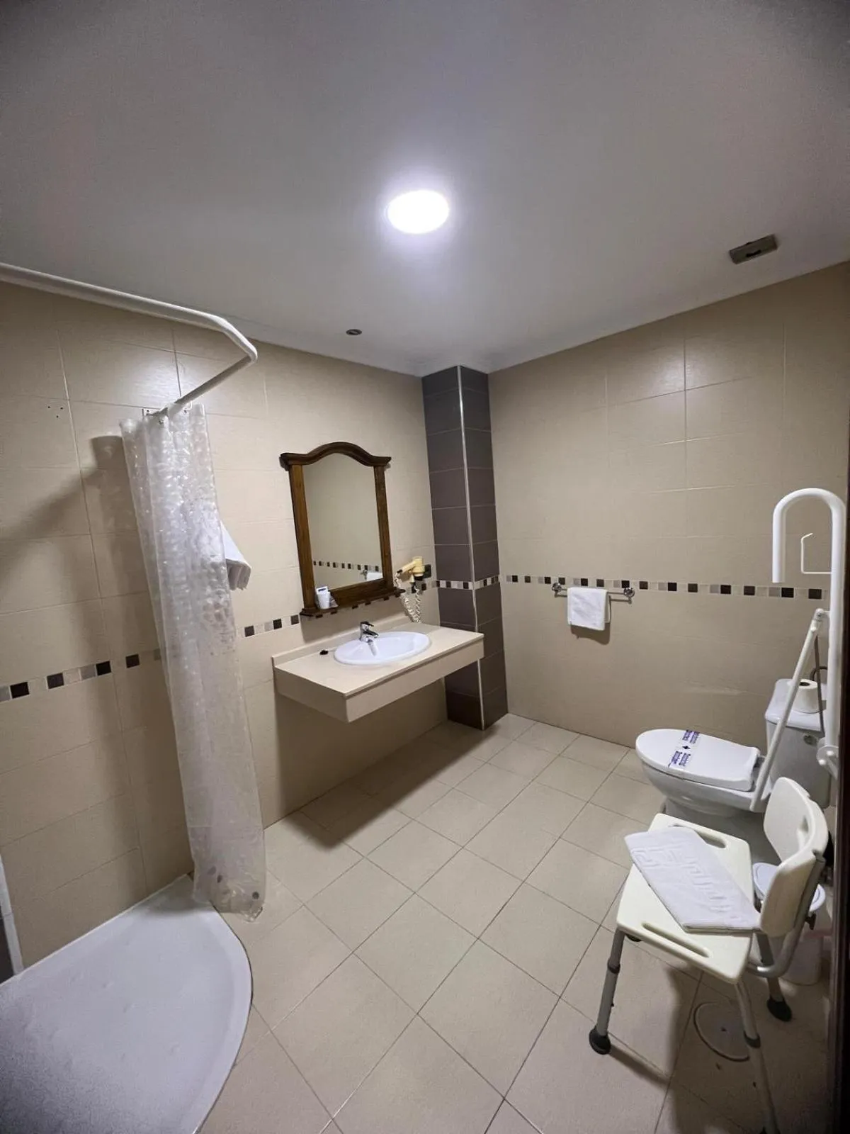 Shower in Hotel Restaurante Dama de Baza