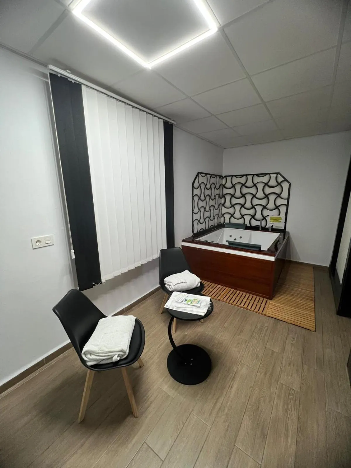 Hot Tub in Hotel Restaurante Dama de Baza