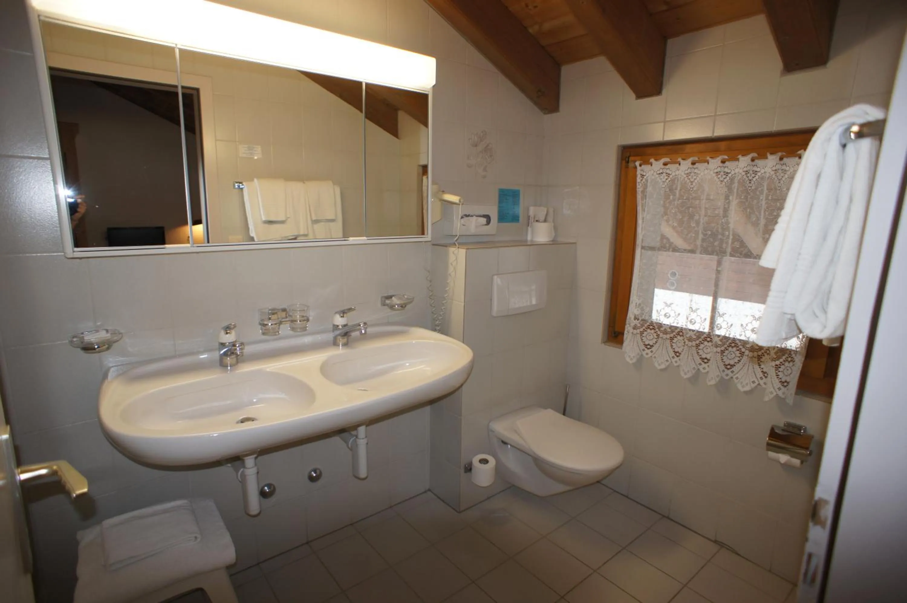Bathroom in Hotel Beau-Séjour