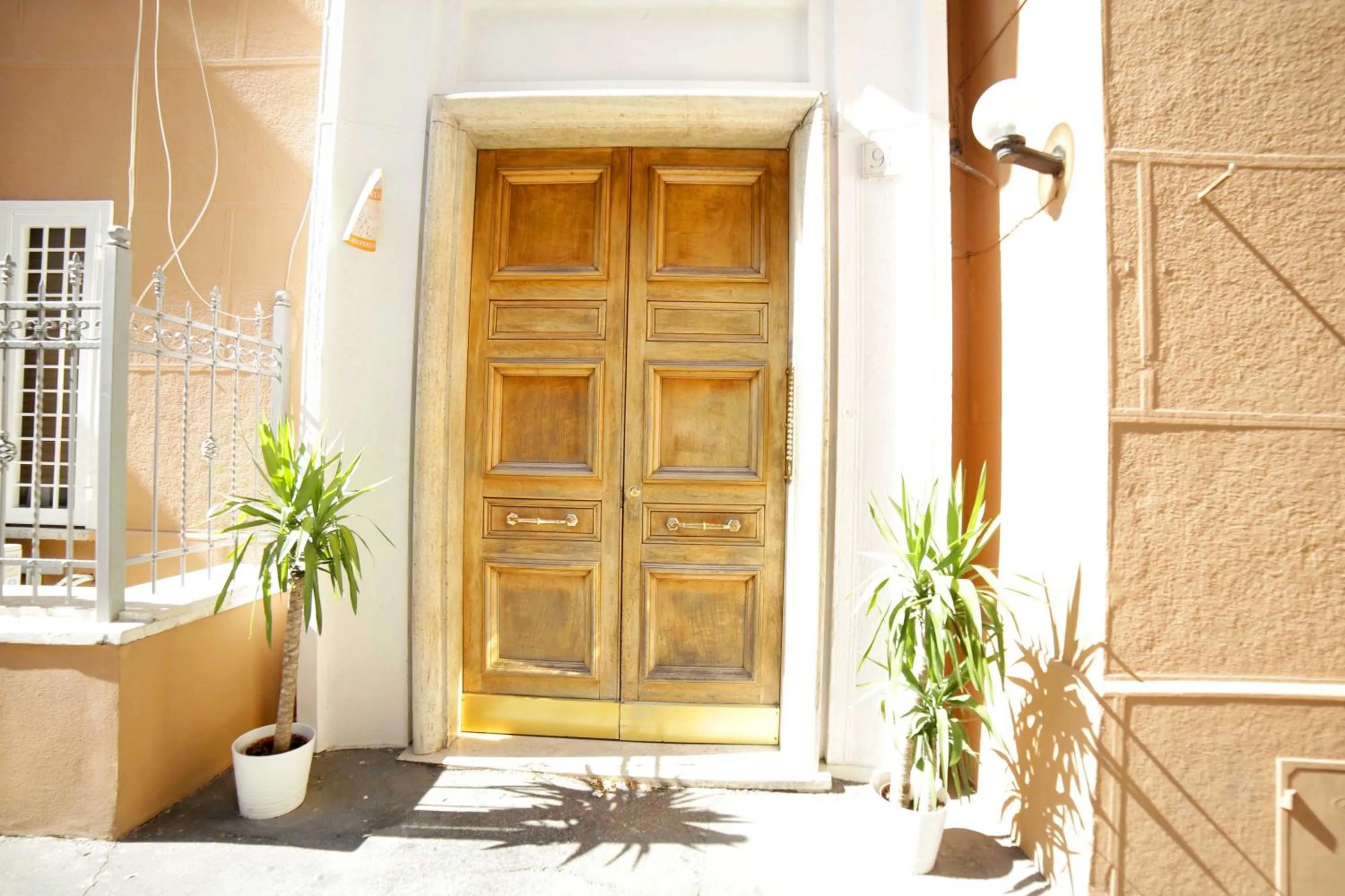 Facade/entrance in Gateway Residence