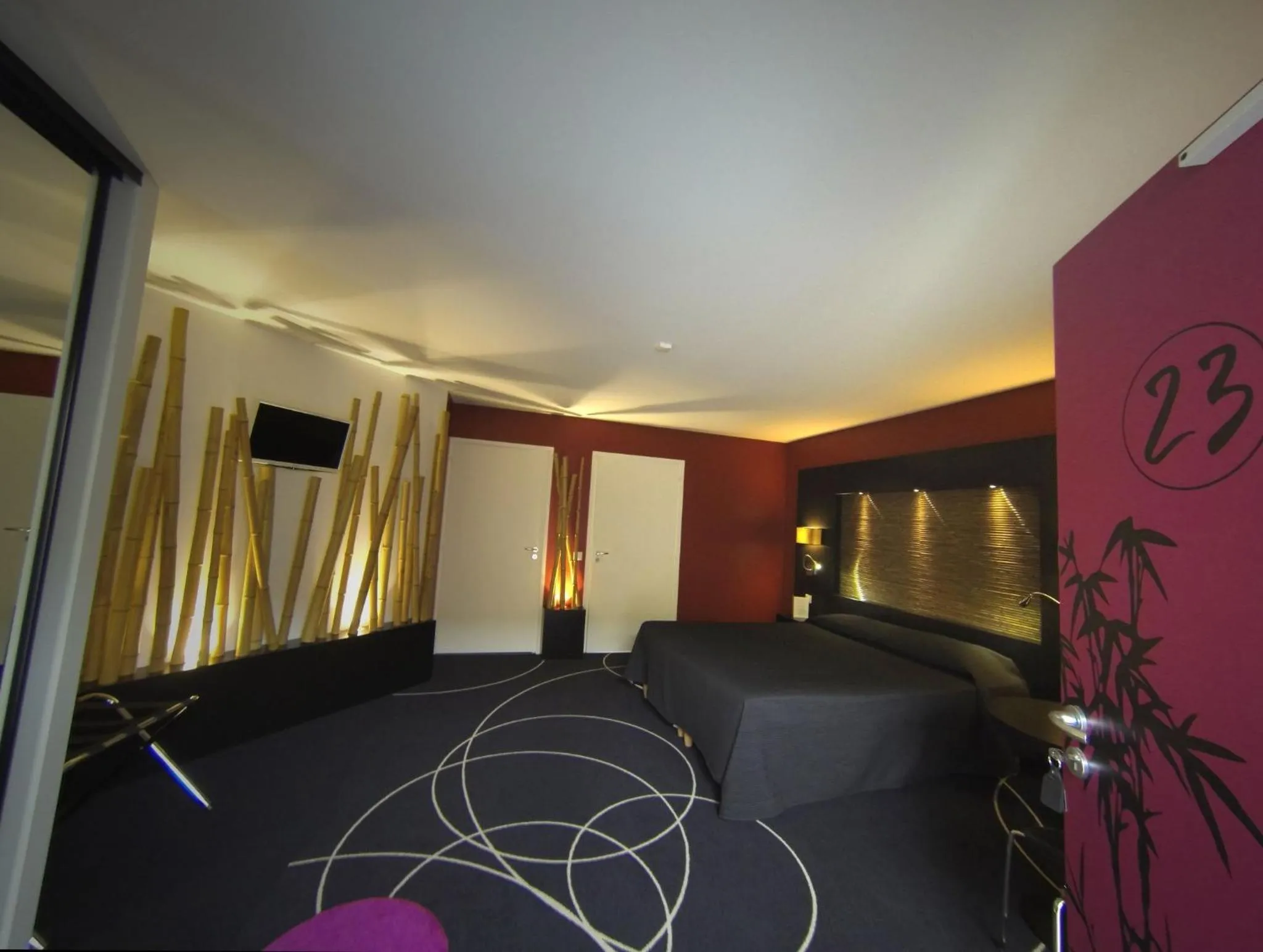 Photo of the whole room in Le Ceïtya